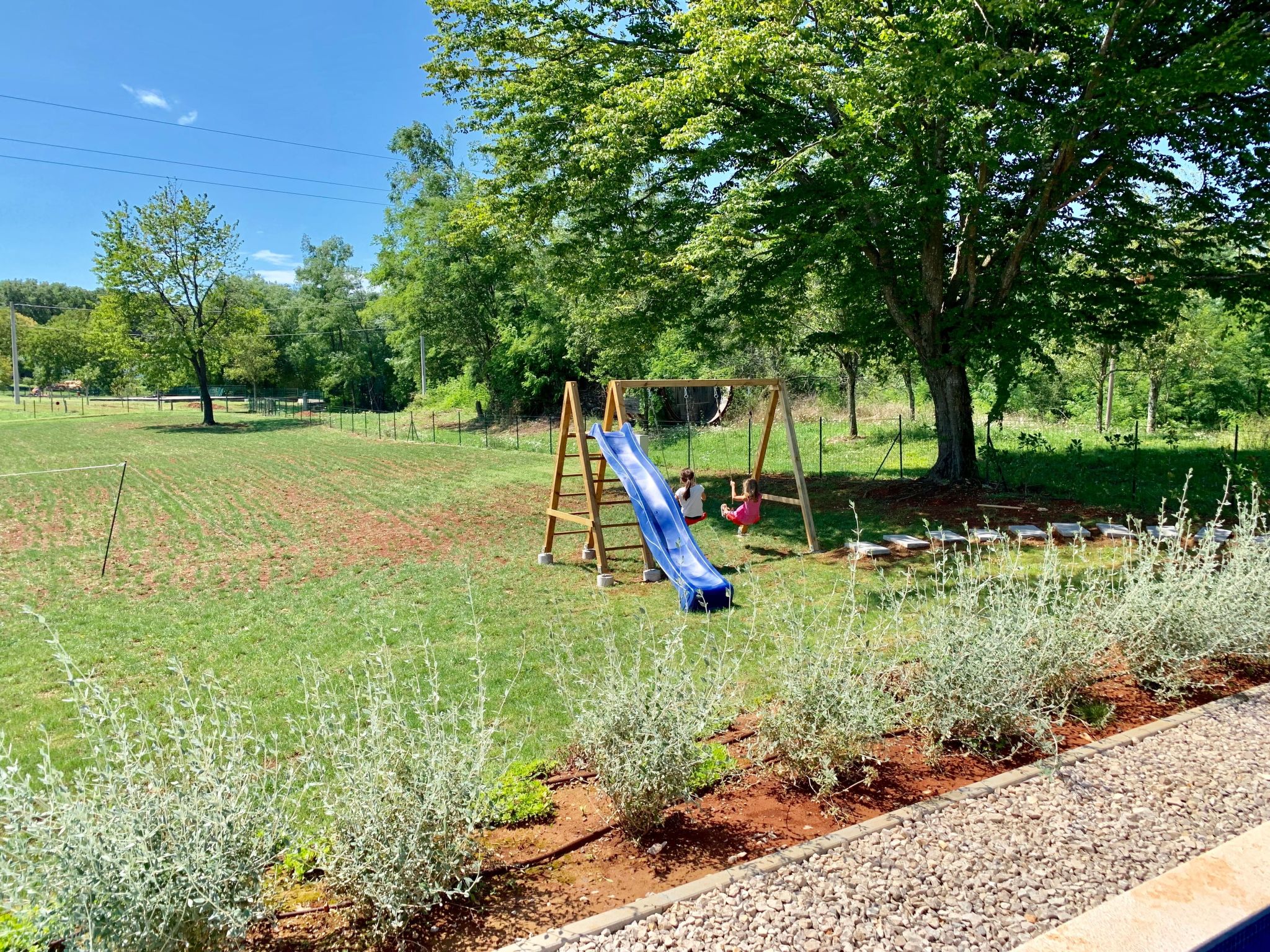 Charmante Villa mit gepflegtem Garten und beheiztem Pool-Dedans