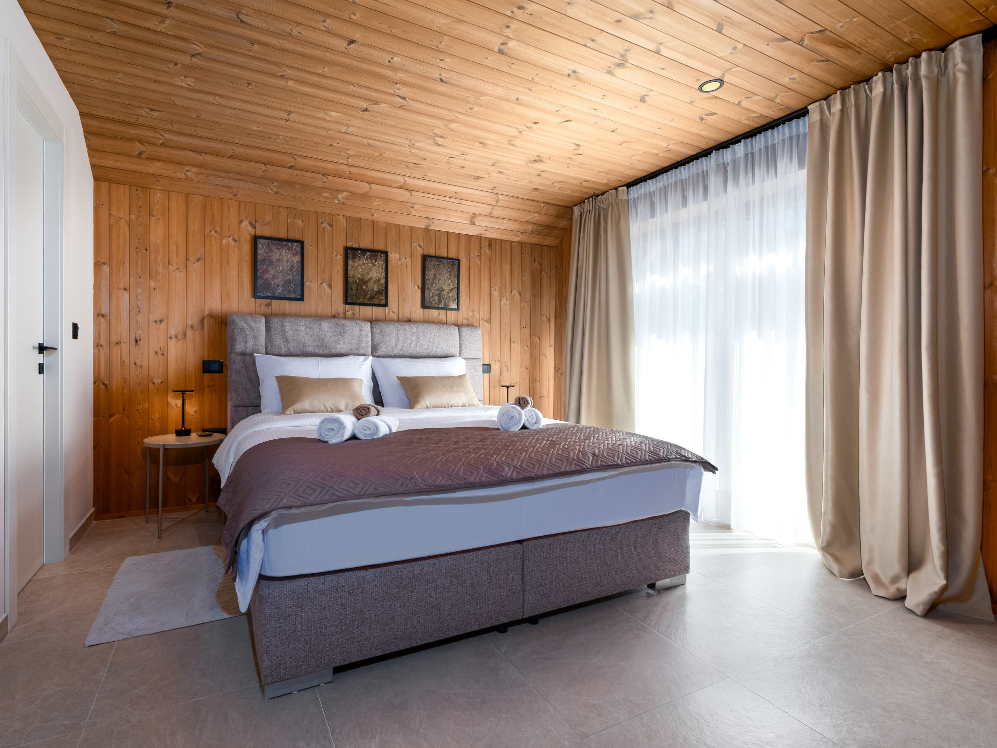 Orso House - Binnen