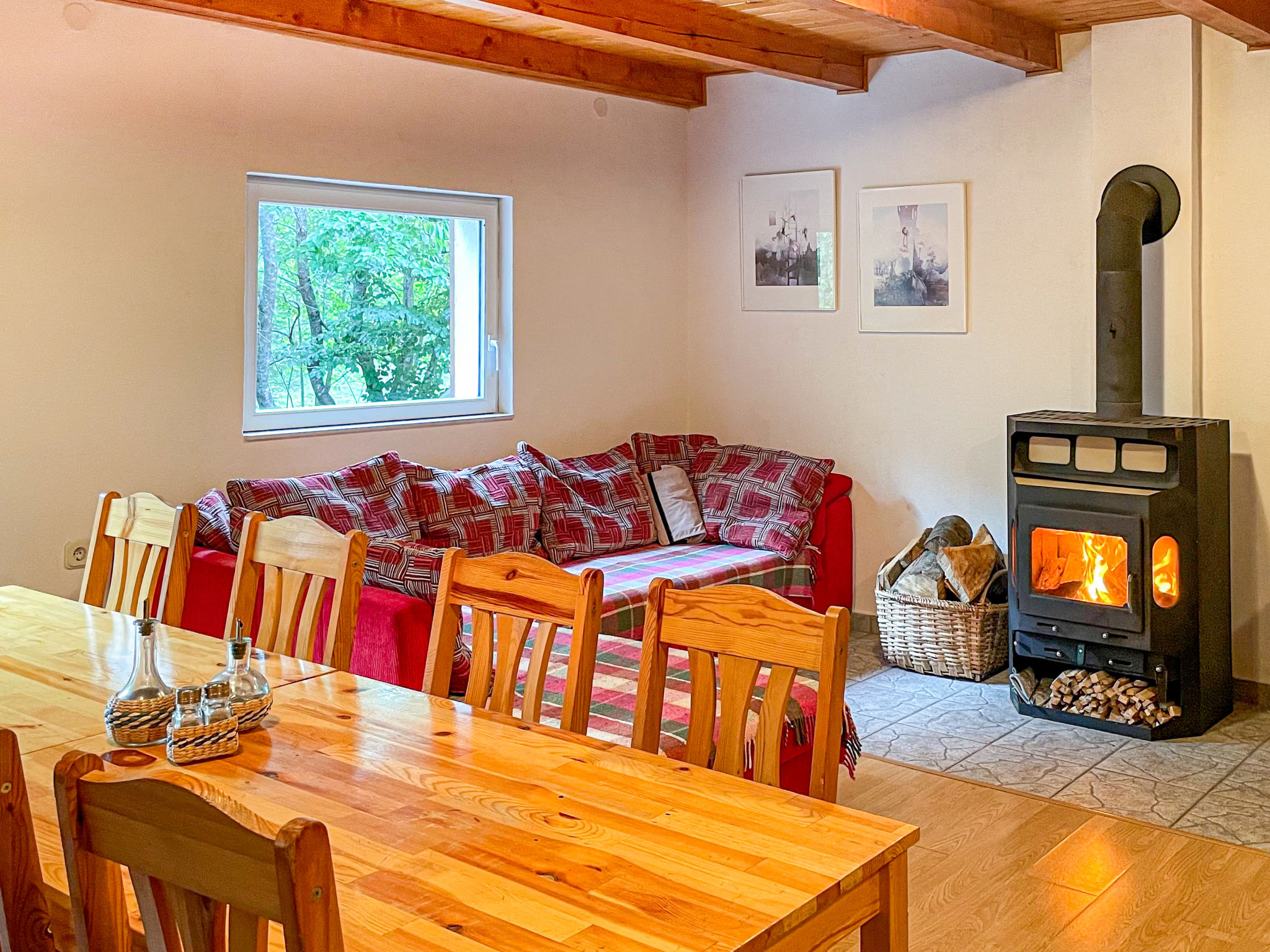 Kitchen / Dining Room