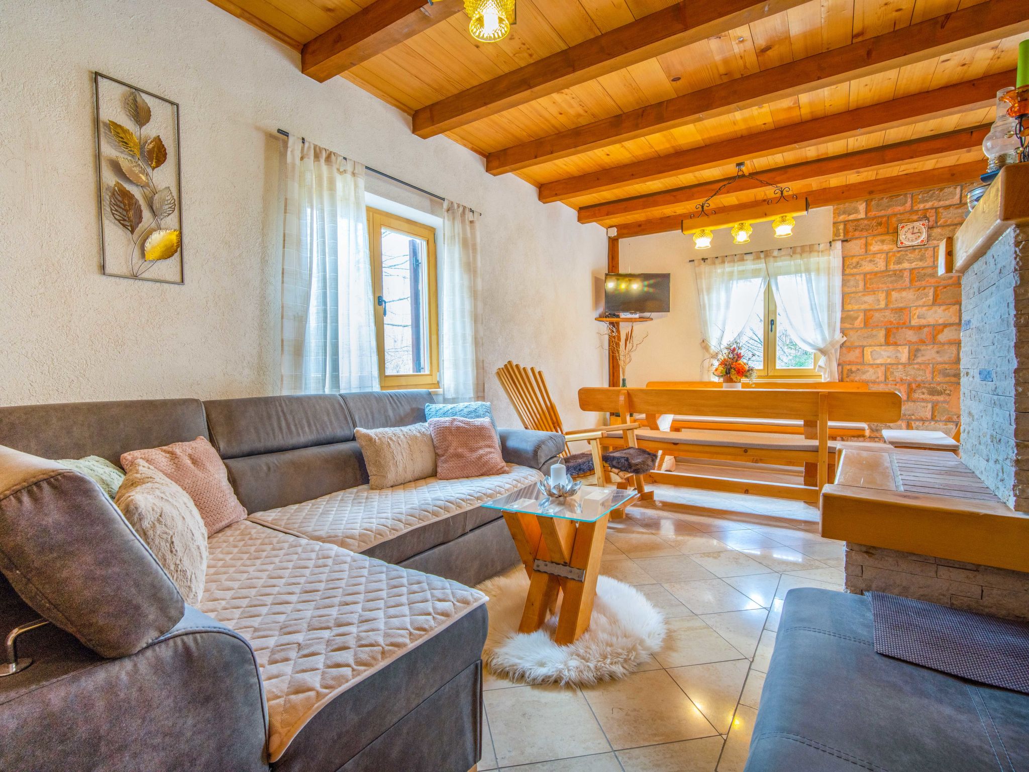 Kitchen / Dining Room
