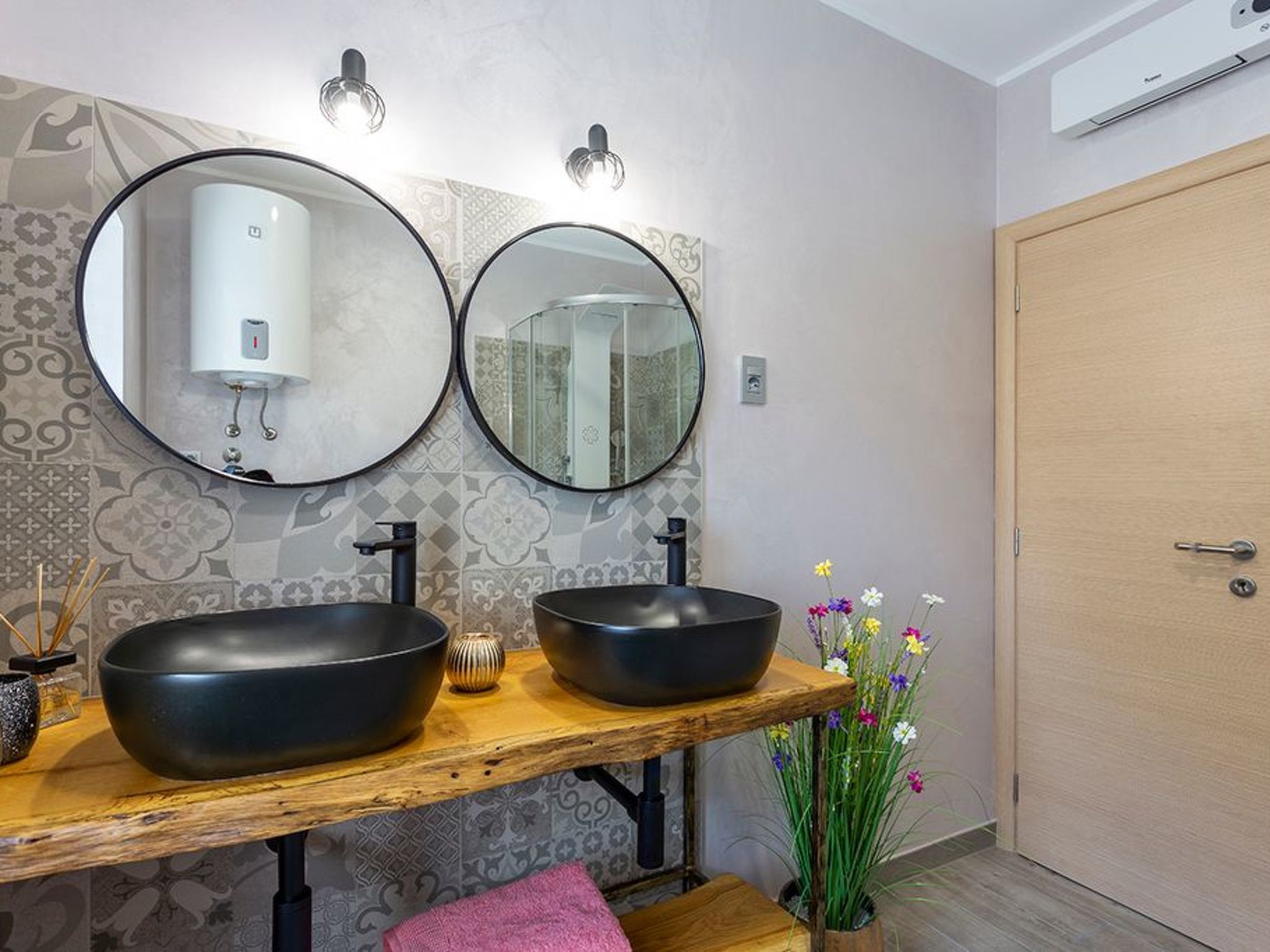 Anna in Lokve-Image-tags.info