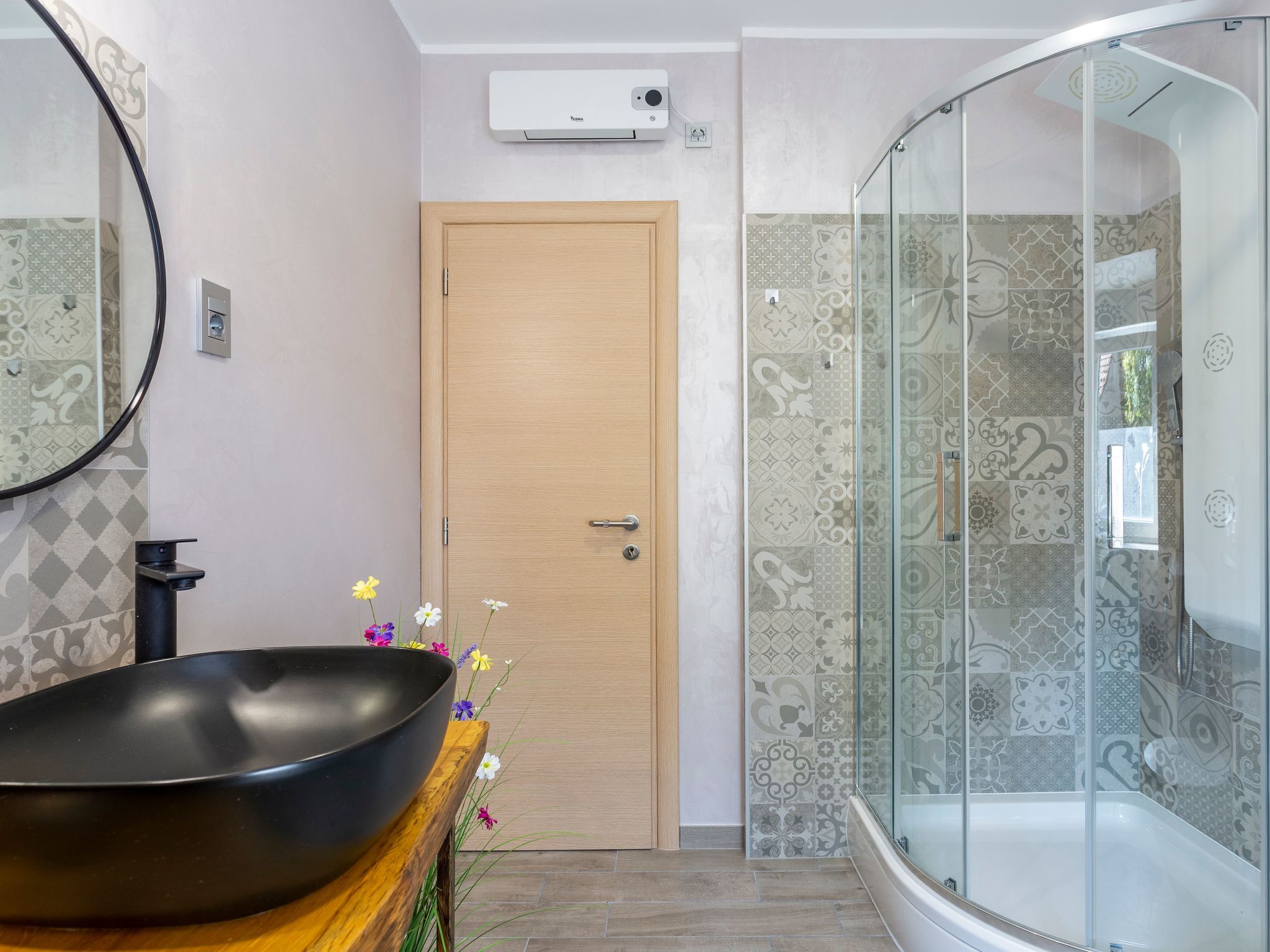 Anna in Lokve-Image-tags.info