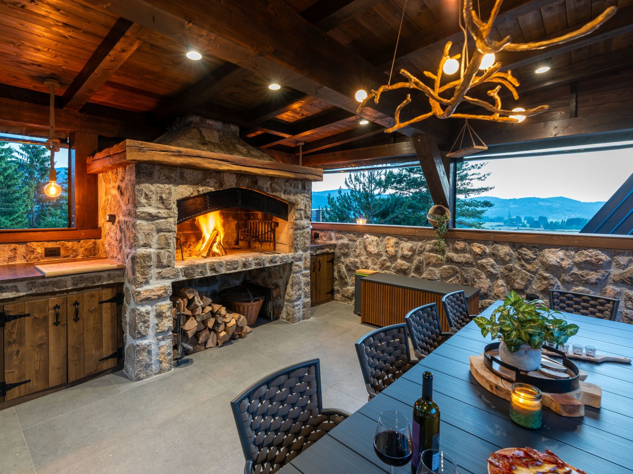 Chalet "Forest Hill" mit Hallenbad-Binnen