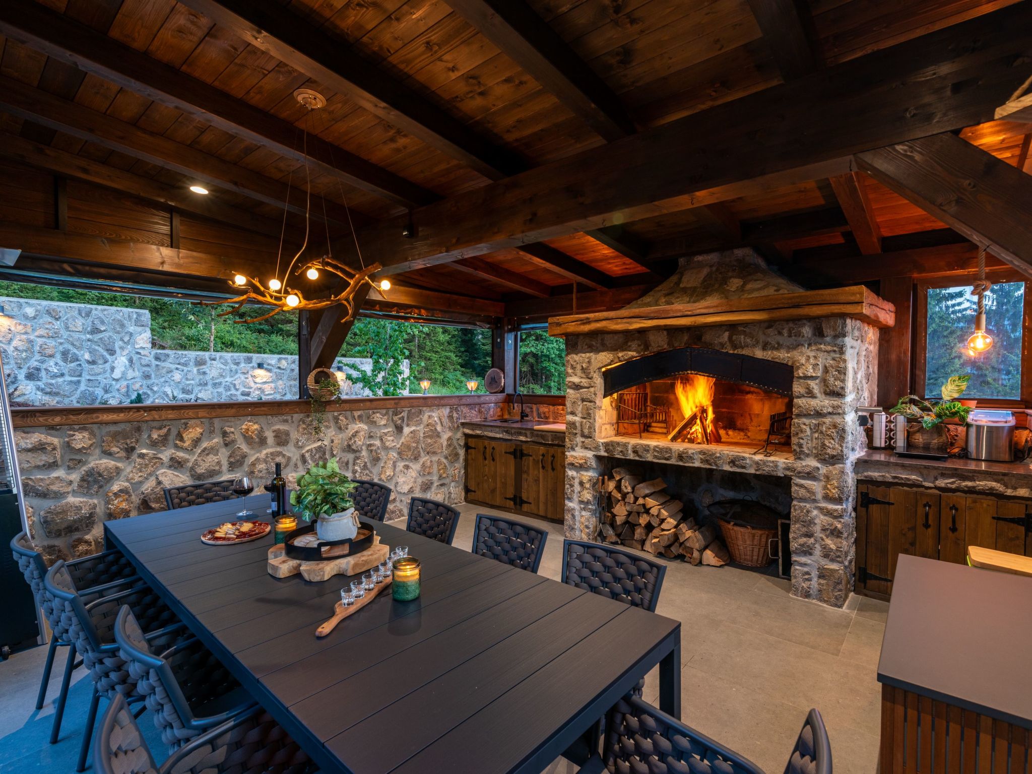 Chalet "Forest Hill" mit Hallenbad-Binnen