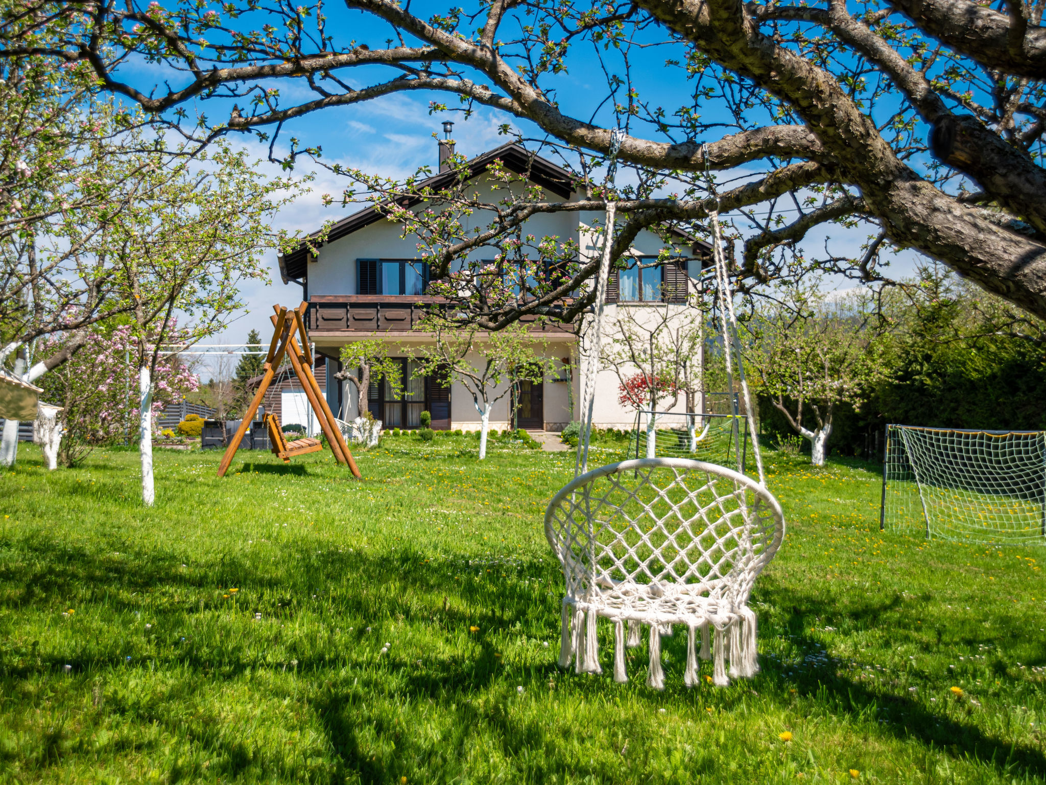 Ferienhaus mit umzäuntem Garten in Cabar (Kroatien) und 1 Hund erlaubt