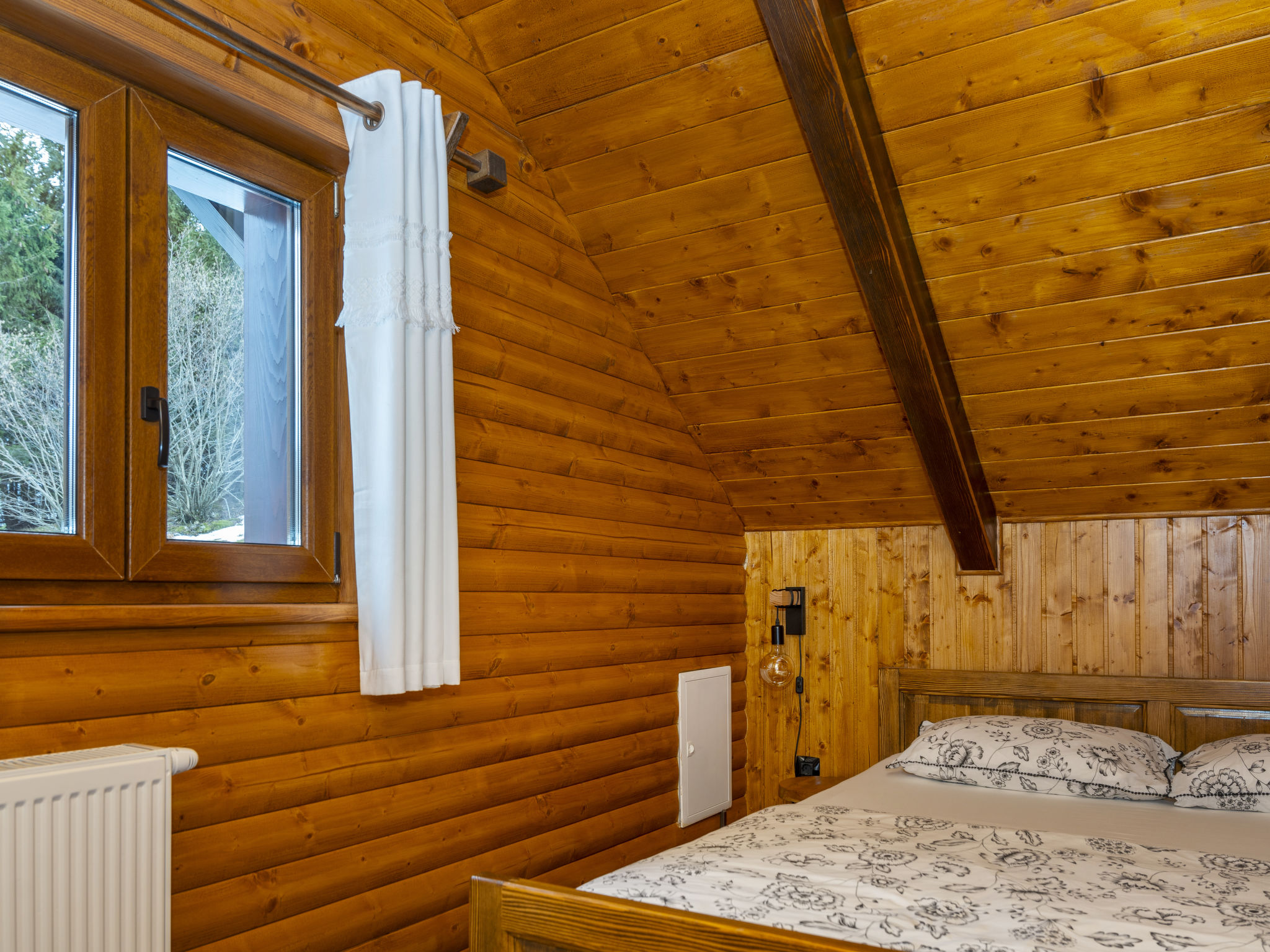 Cozy Bear Cabin - Inside