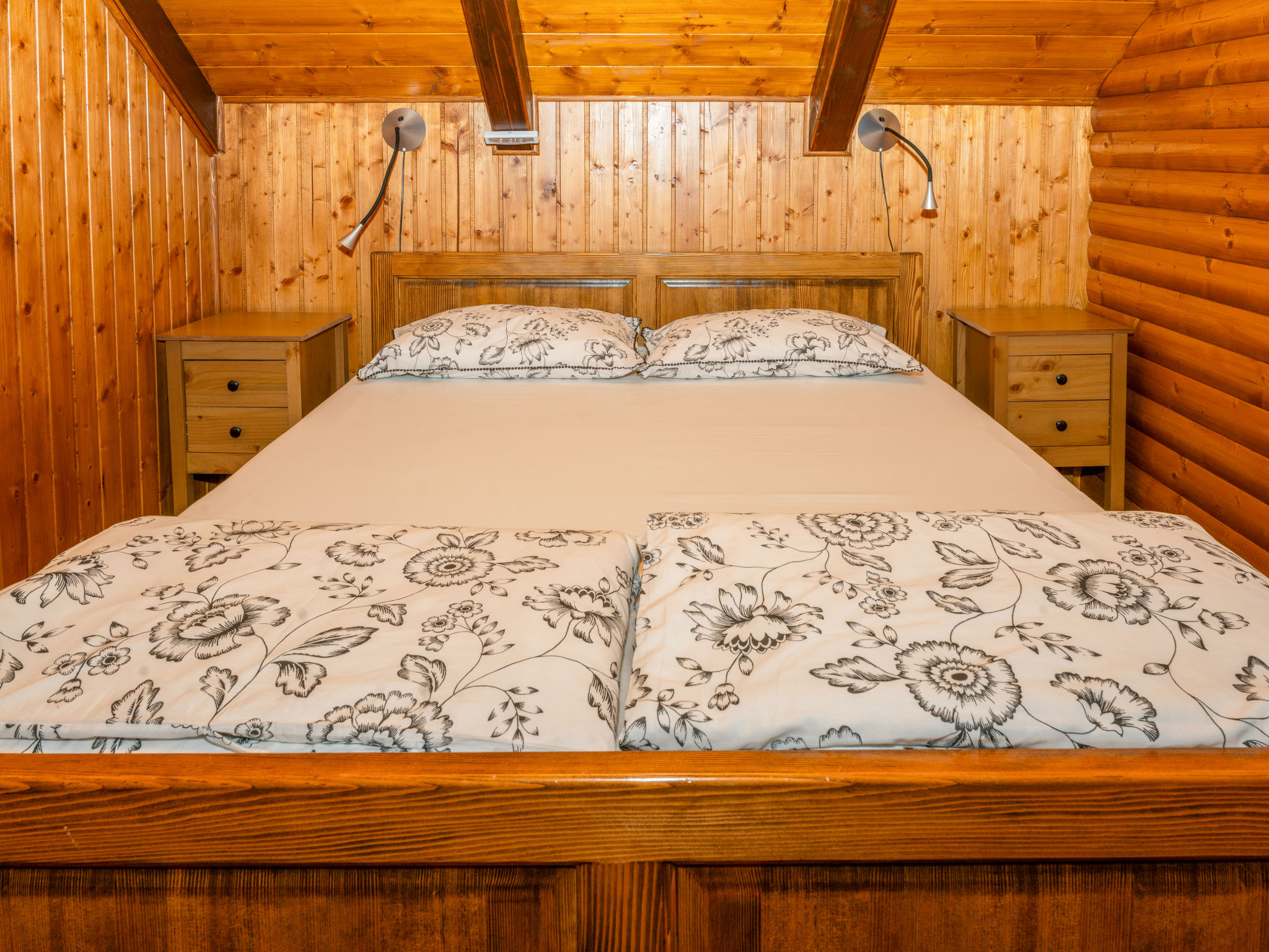 Cozy Bear Cabin - Inside