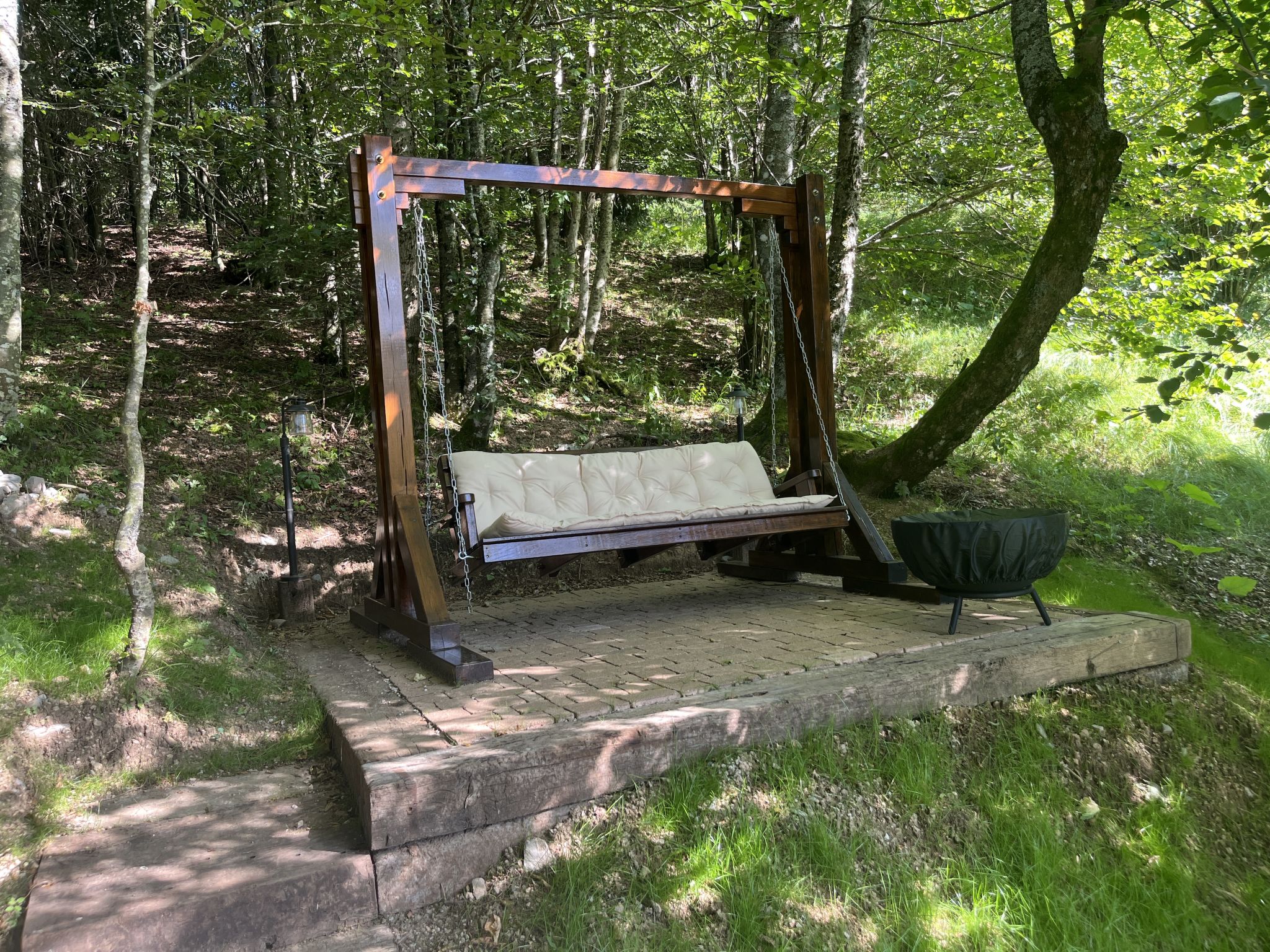 Cozy Bear Cabin - Outside