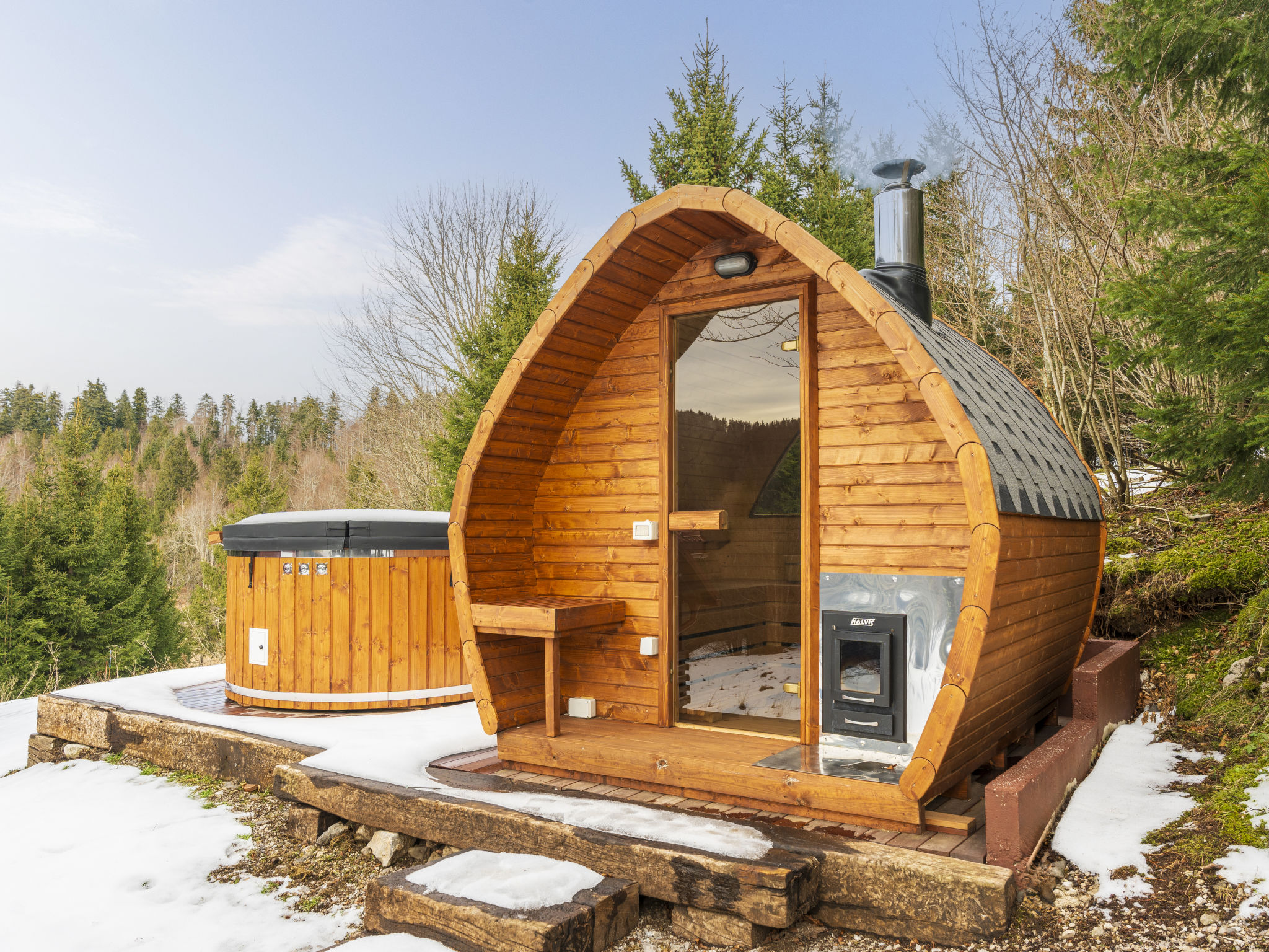 Cozy Bear Cabin - Outside