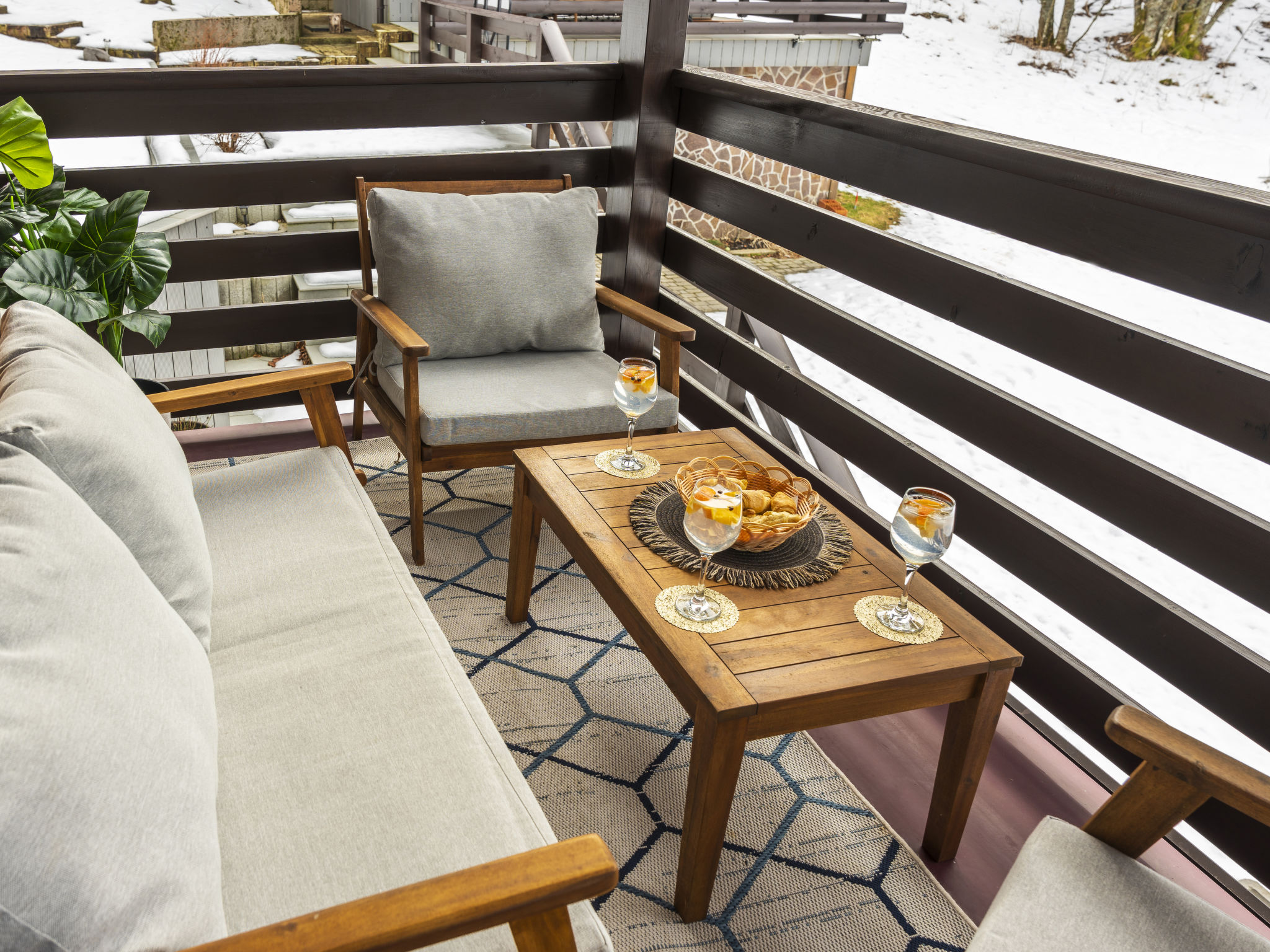 Cozy Bear Cabin - Outside