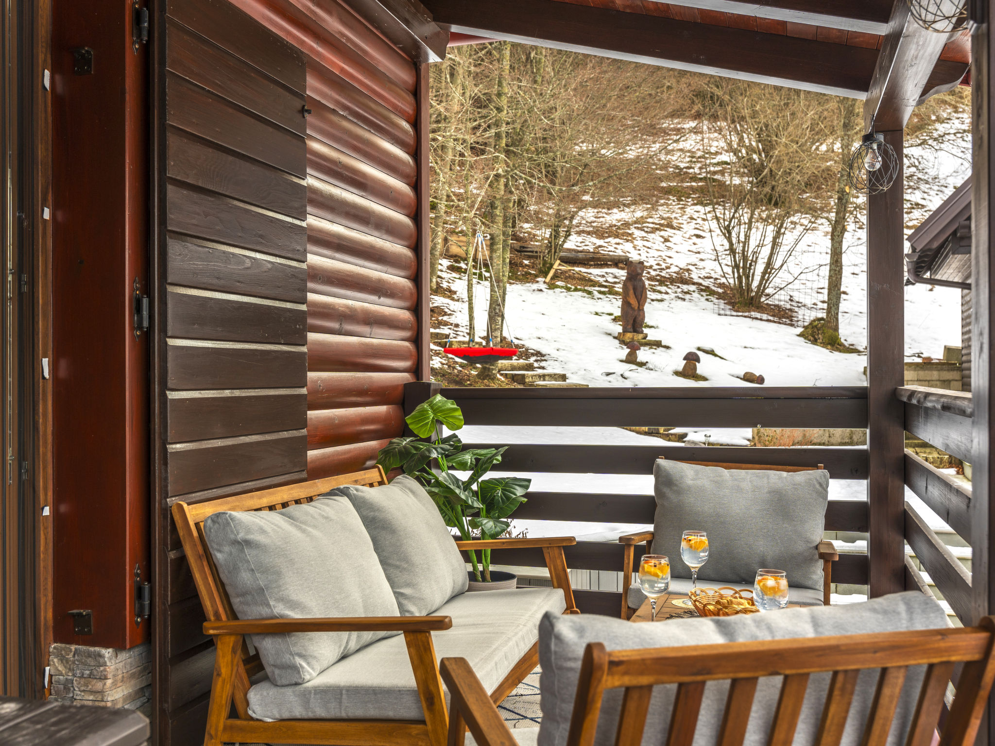 Cozy Bear Cabin - Outside