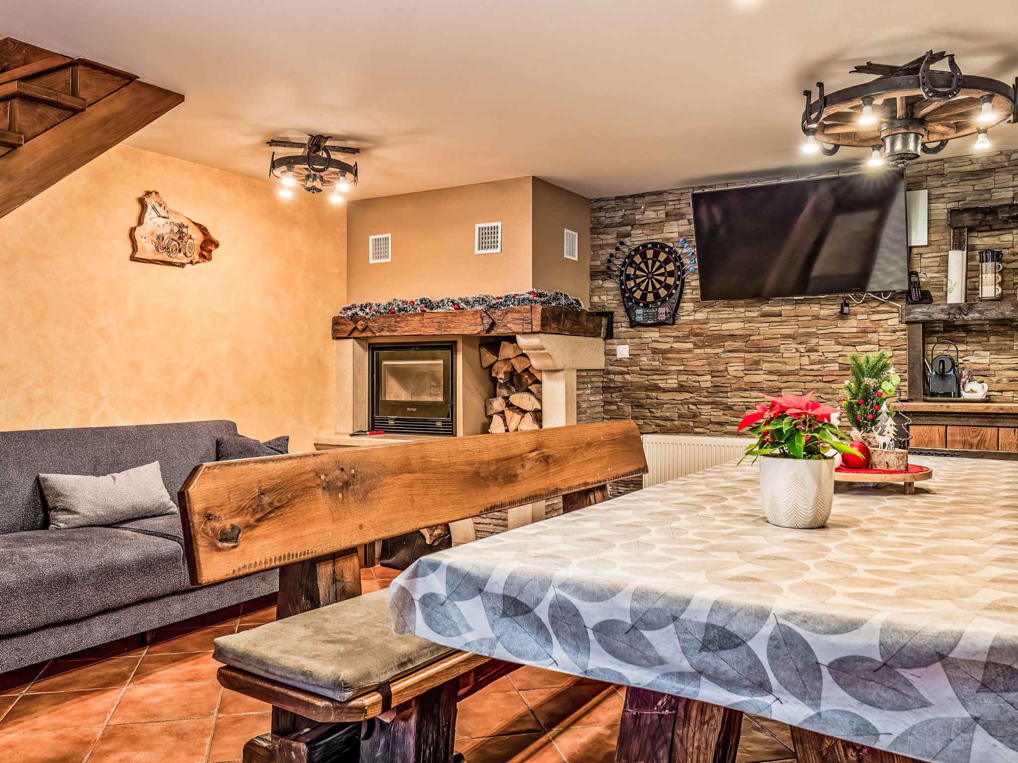 Cozy Bear Cabin - Inside