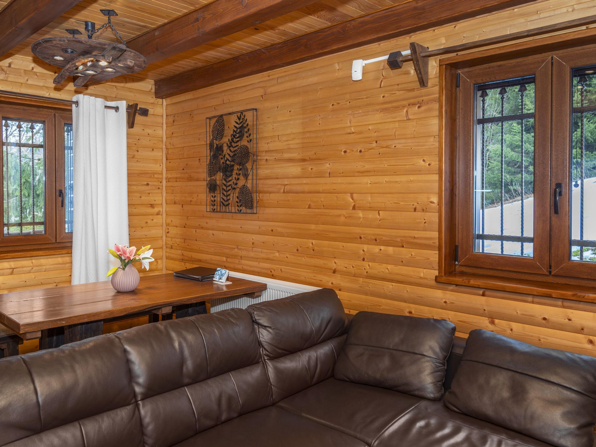 Cozy Bear Cabin - Inside