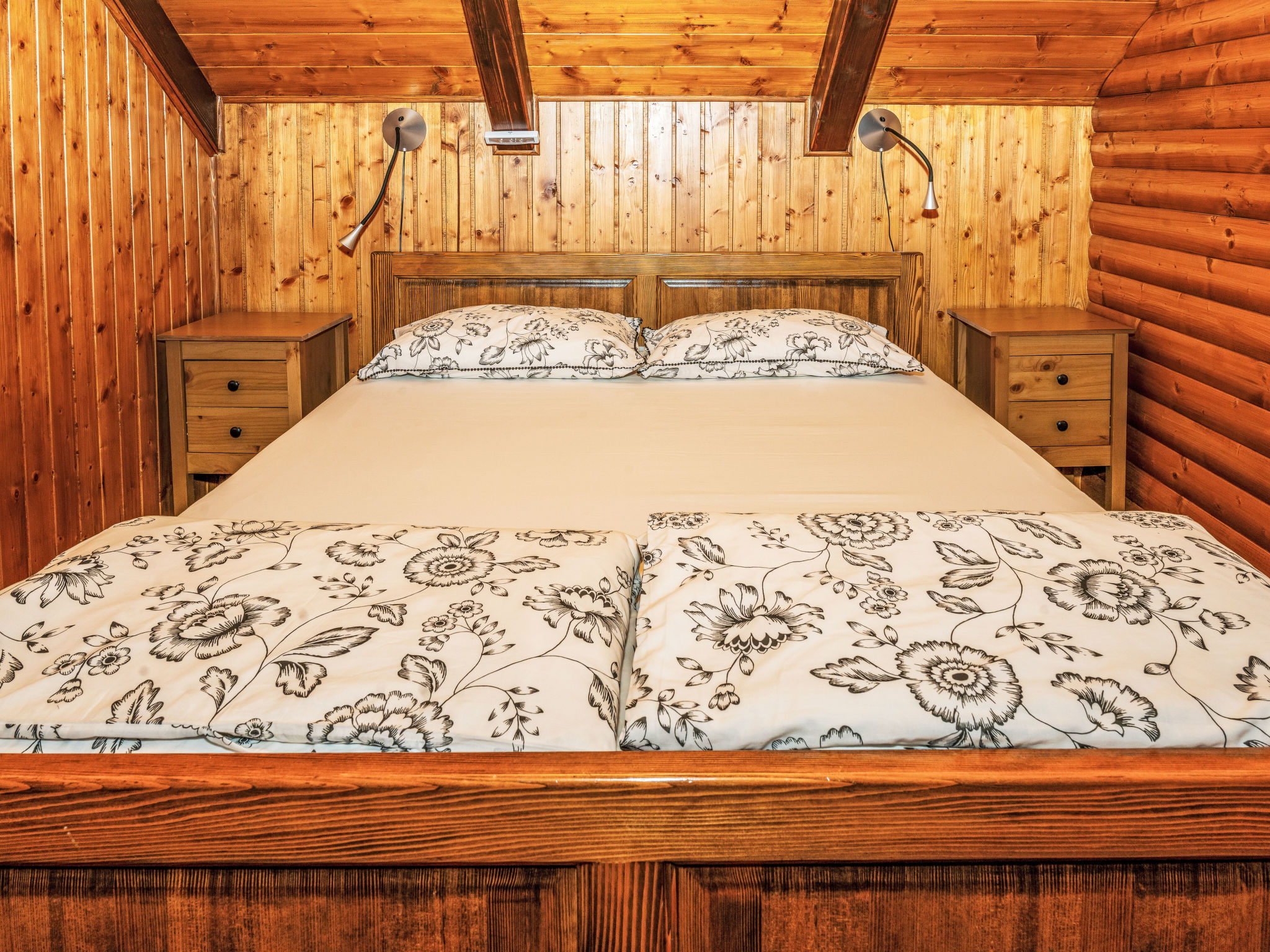 Cozy Bear Cabin - Inside