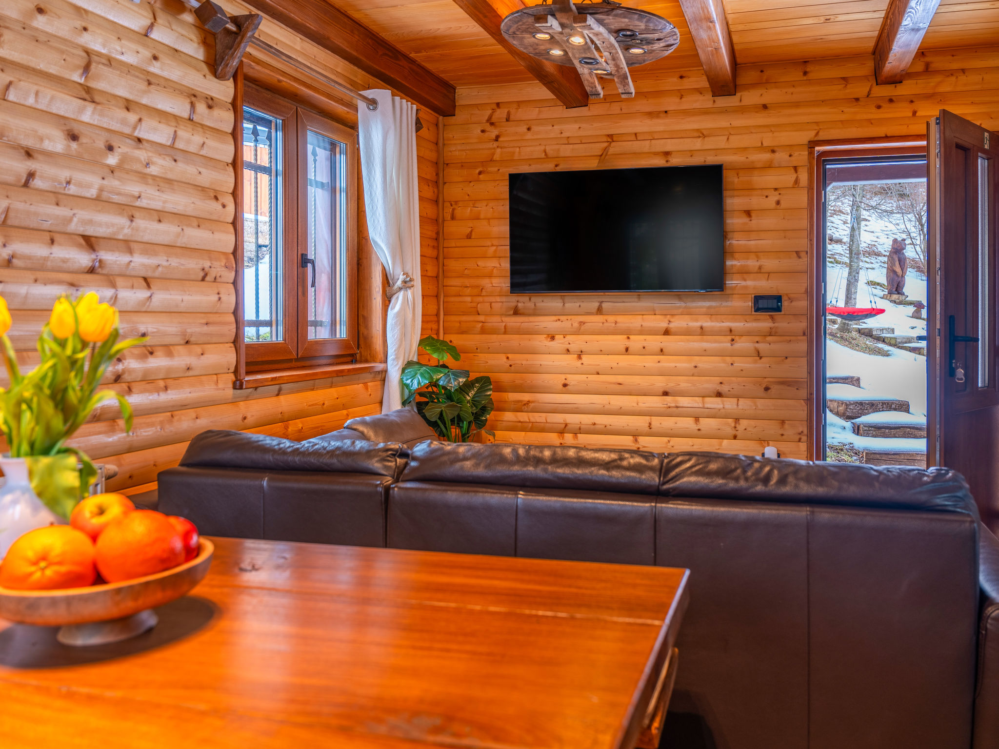 Cozy Bear Cabin - Inside