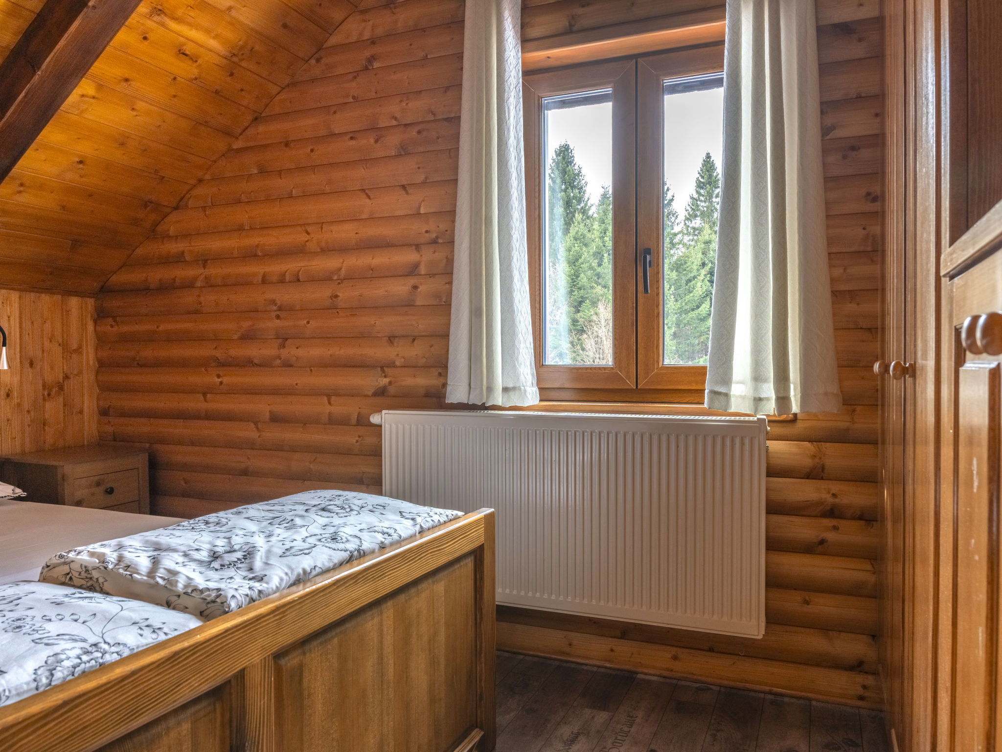 Cozy Bear Cabin - Inside