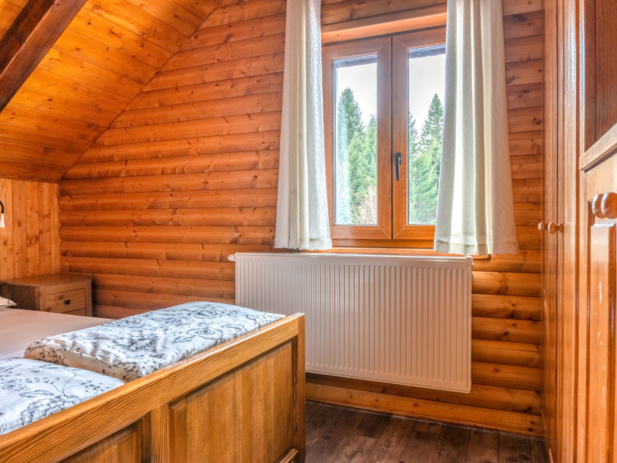 Cozy Bear Cabin - Inside