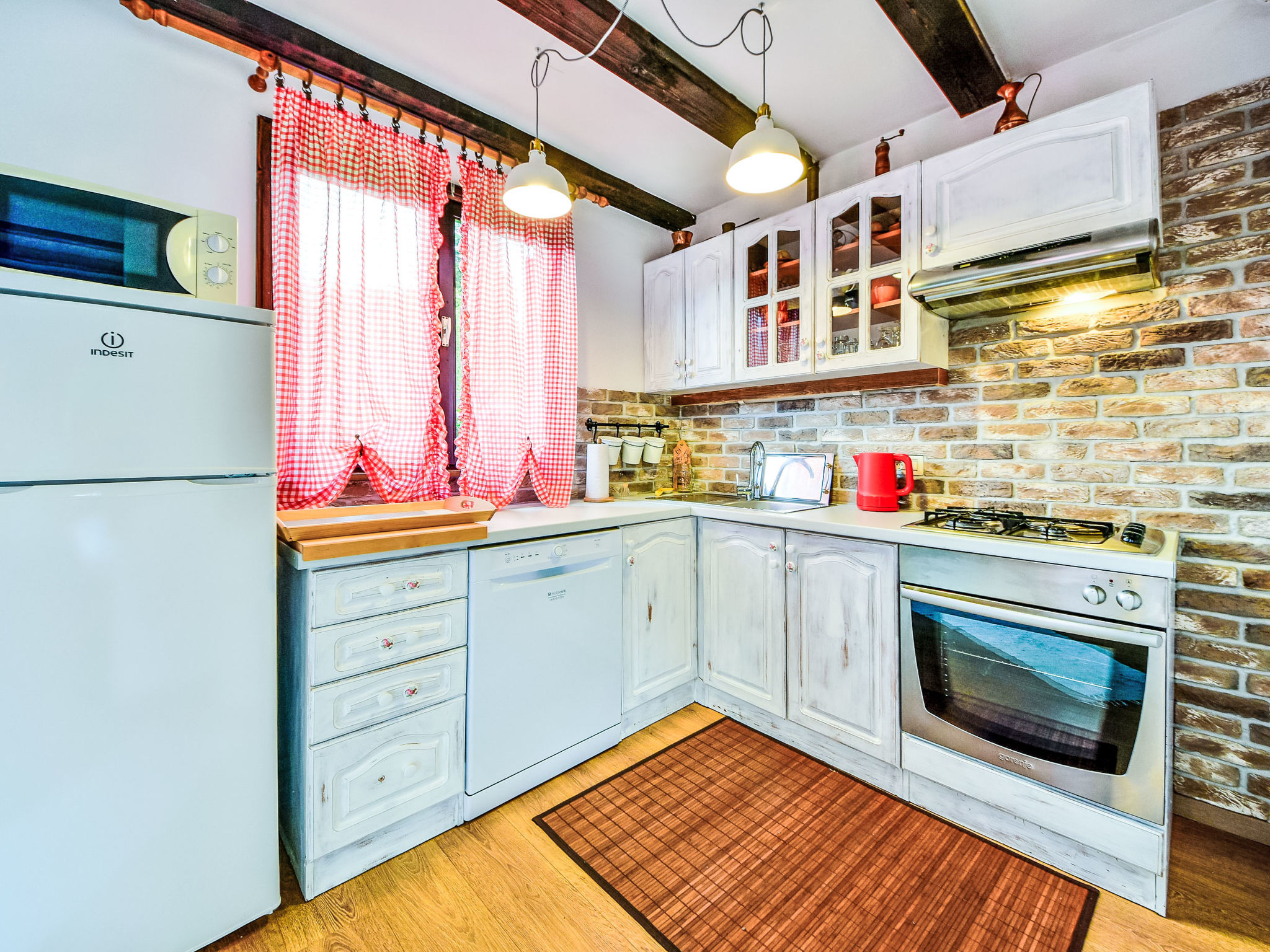 Maison Božica – Cuisine et coin repas, photo 10 sur 36