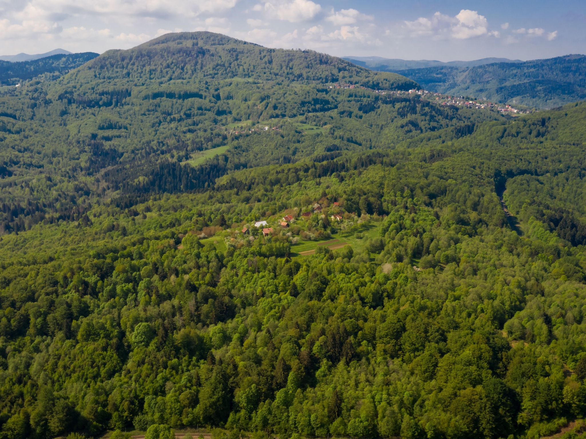 Haus in Sleme Skradsko mit Whirlpool und Parkplatz-Binnen