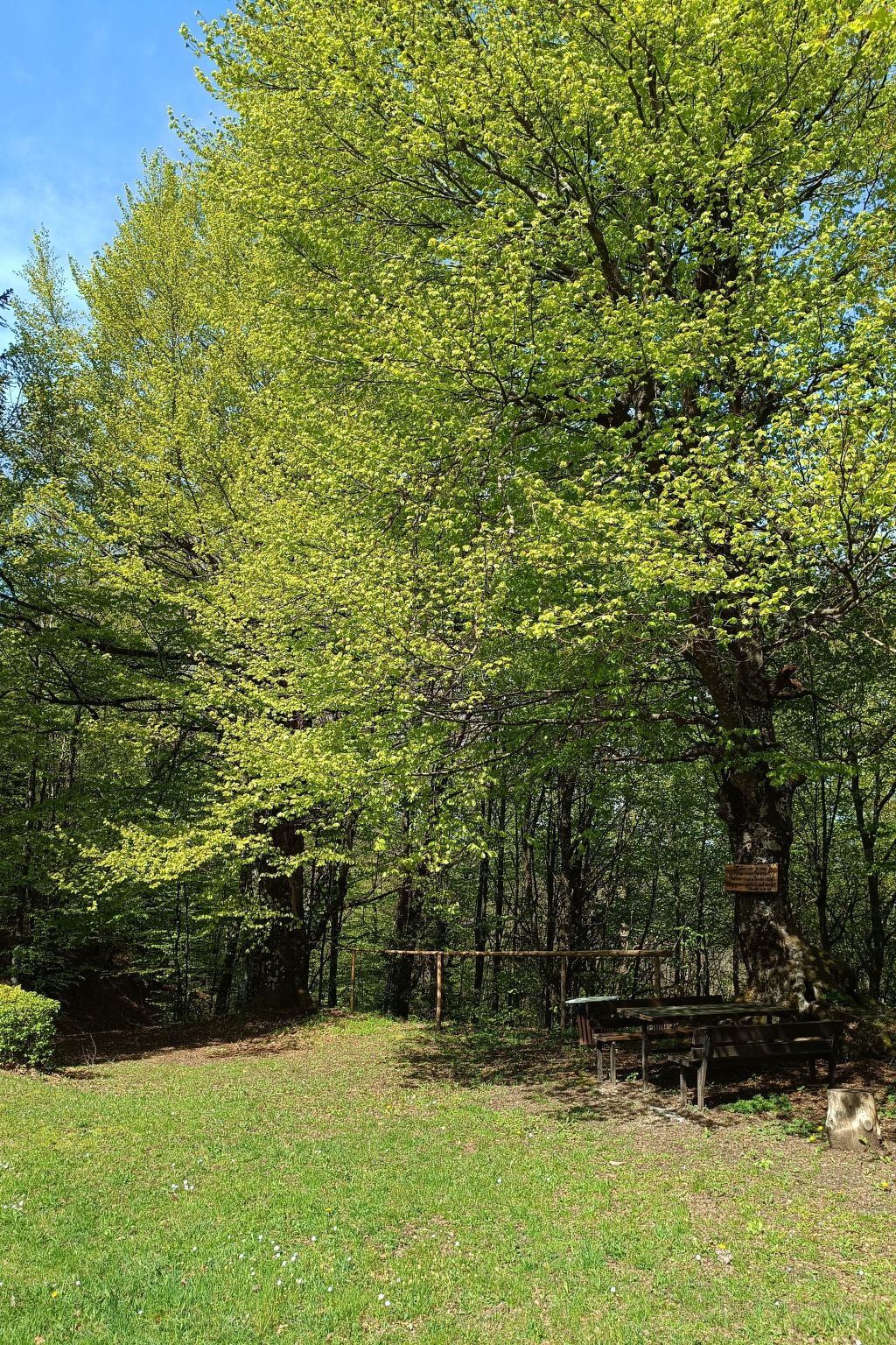 Haus in Sleme Skradsko mit Whirlpool und Parkplatz-Binnen