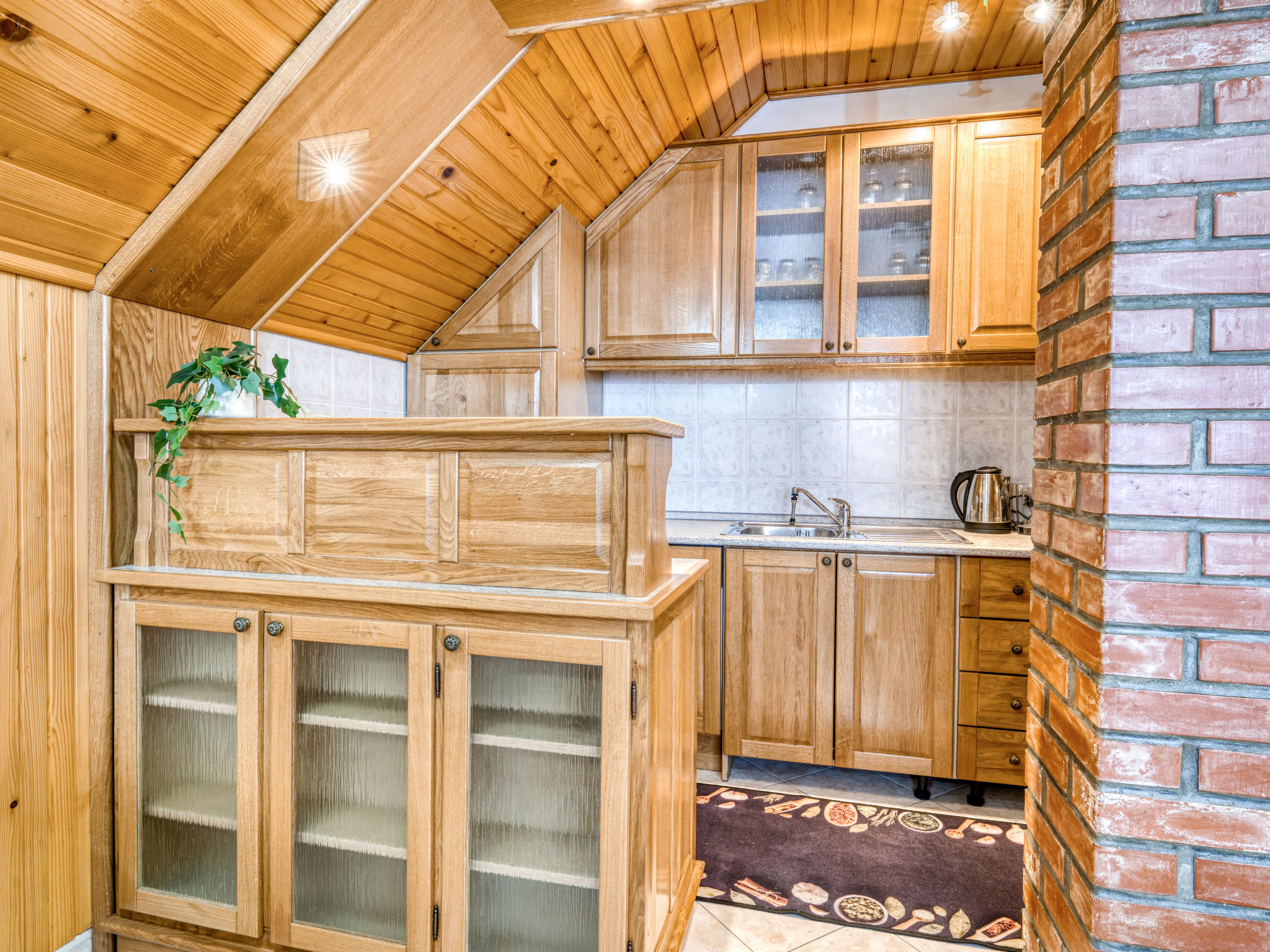 Maison Maklen – Cuisine et coin repas, photo 13 sur 53