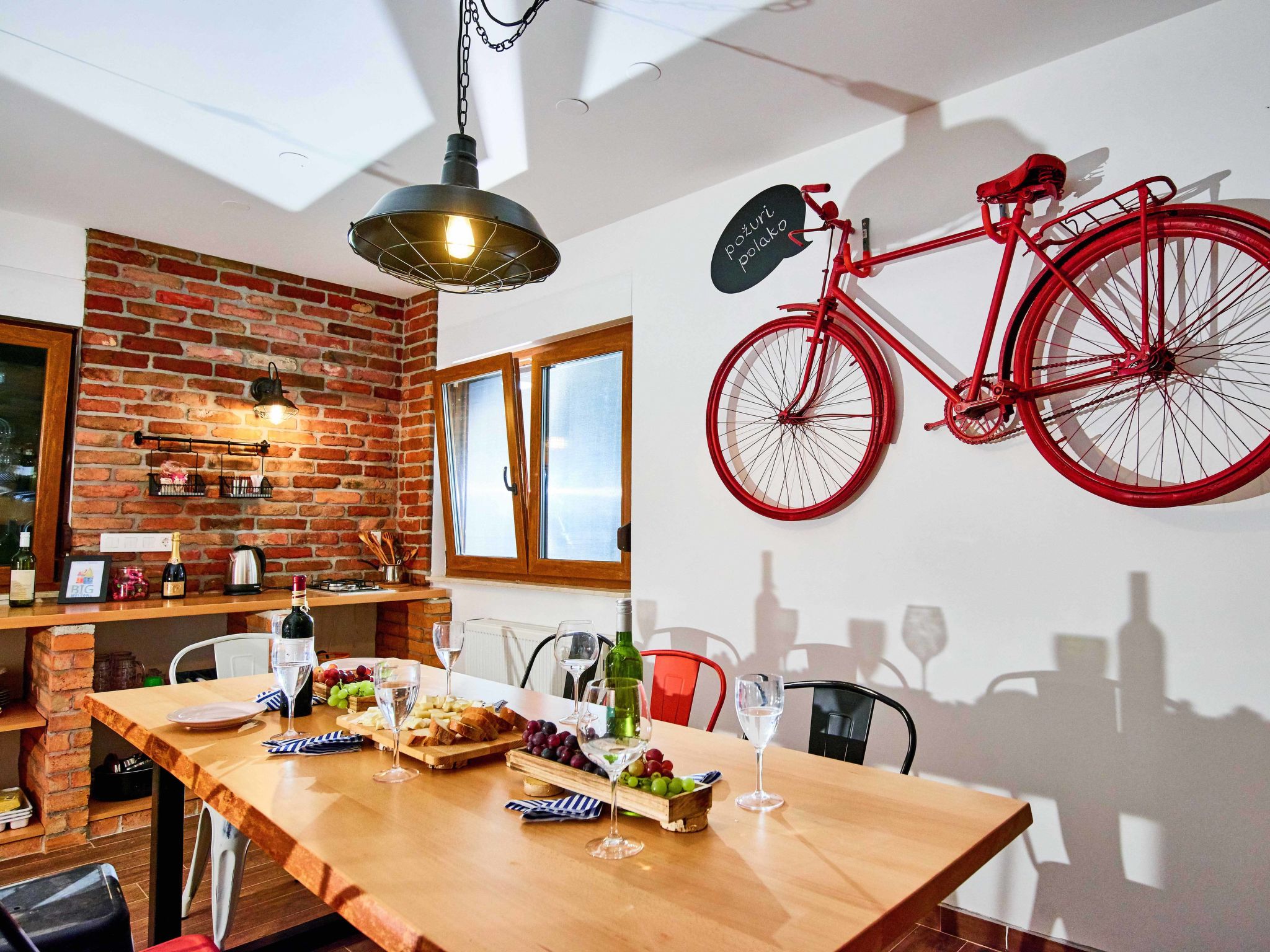 Kitchen / Dining Room