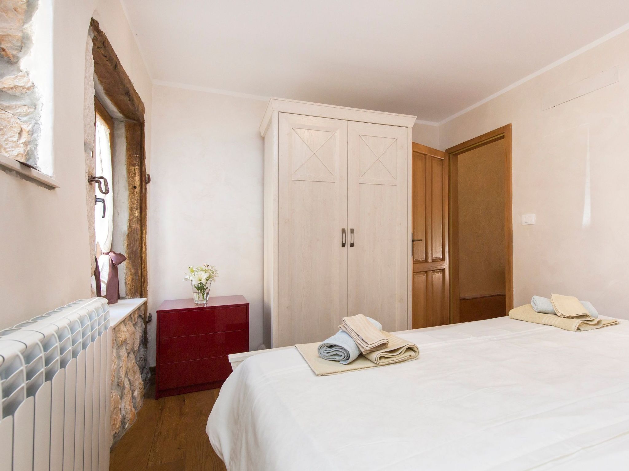 Geräumiges Ferienhaus in Brseč mit Privatem Pool-Drinnen