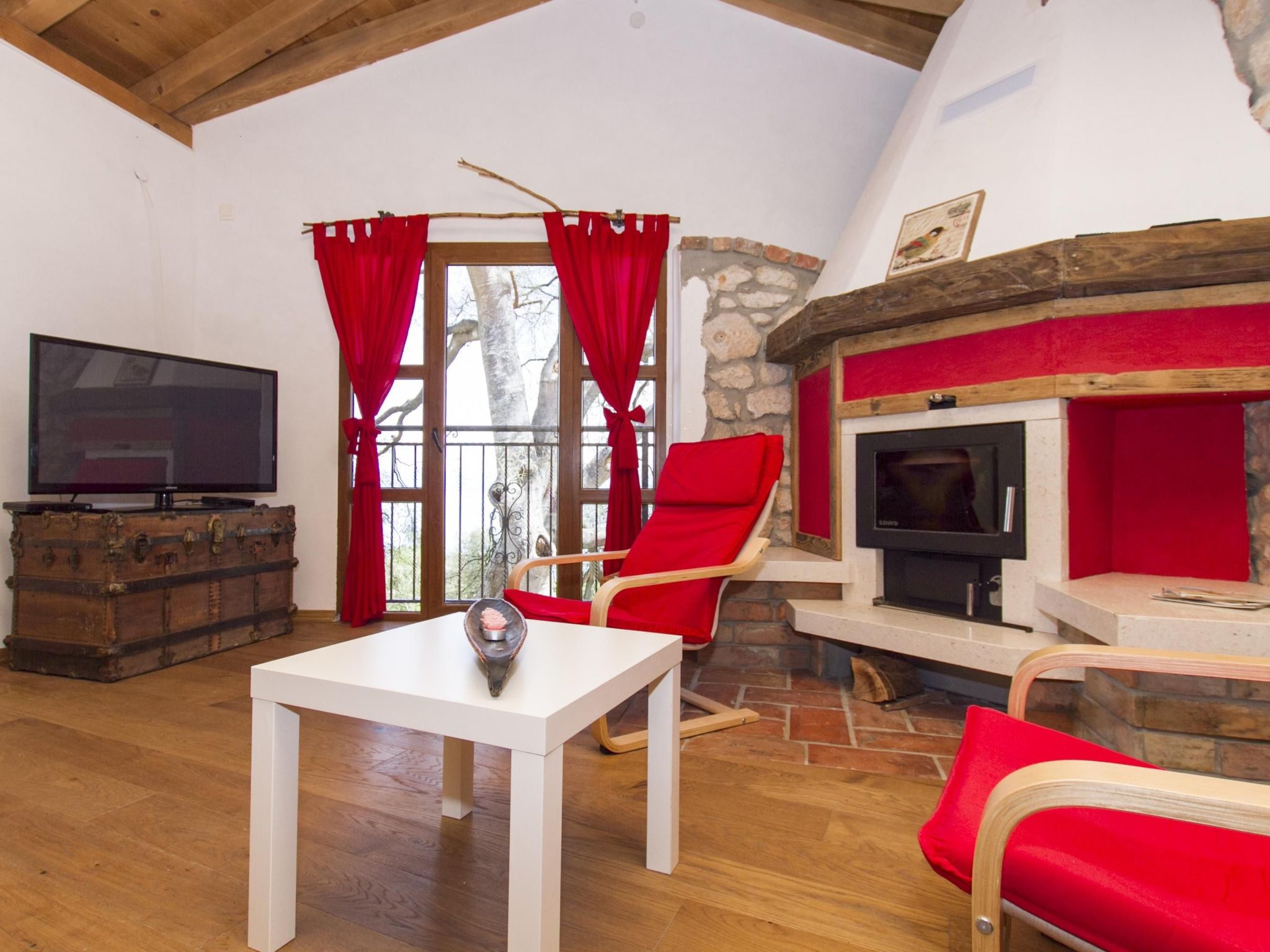 Geräumiges Ferienhaus in Brseč mit Privatem Pool-Drinnen