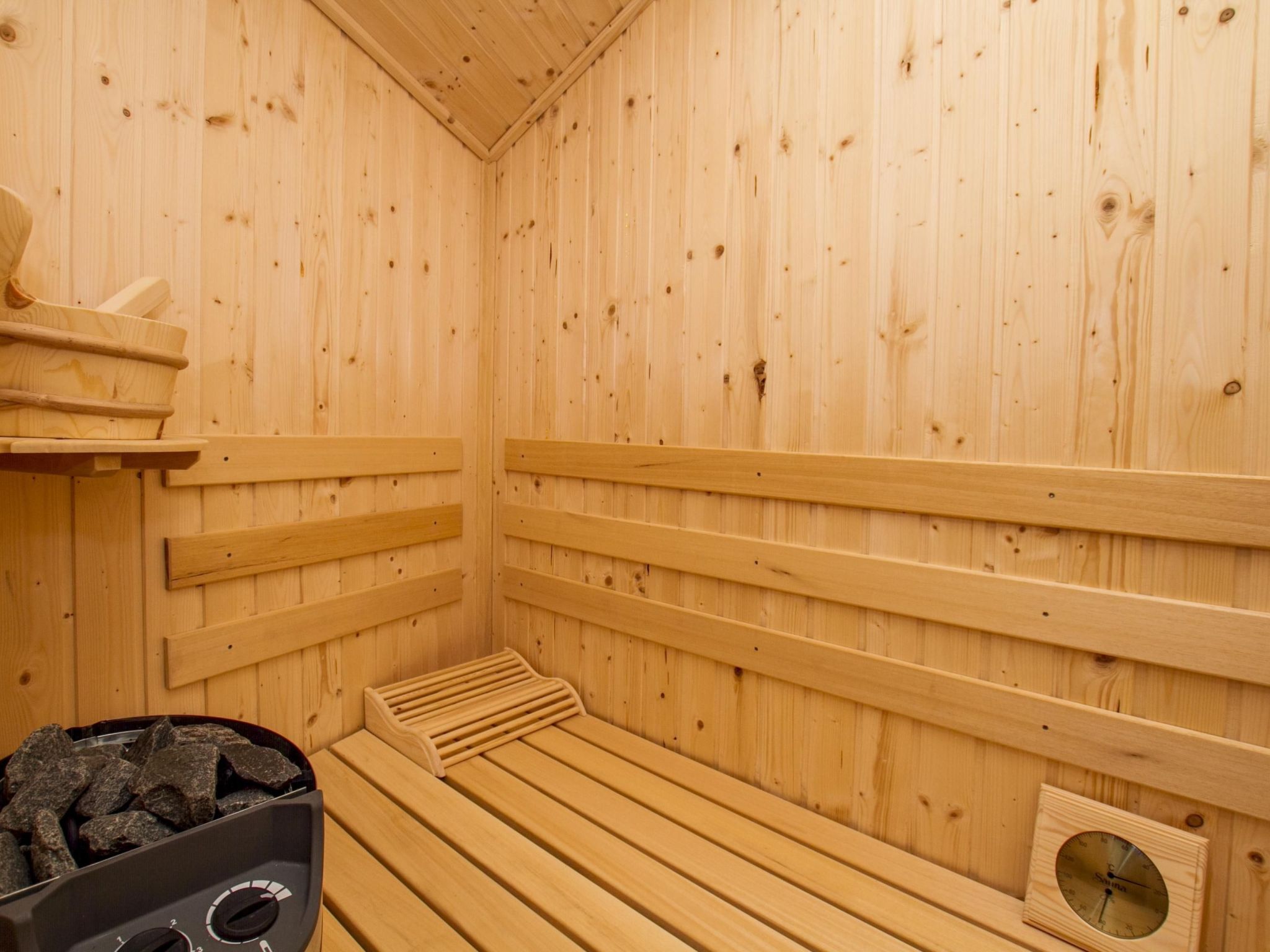 Geräumiges Ferienhaus in Brseč mit Privatem Pool-Drinnen