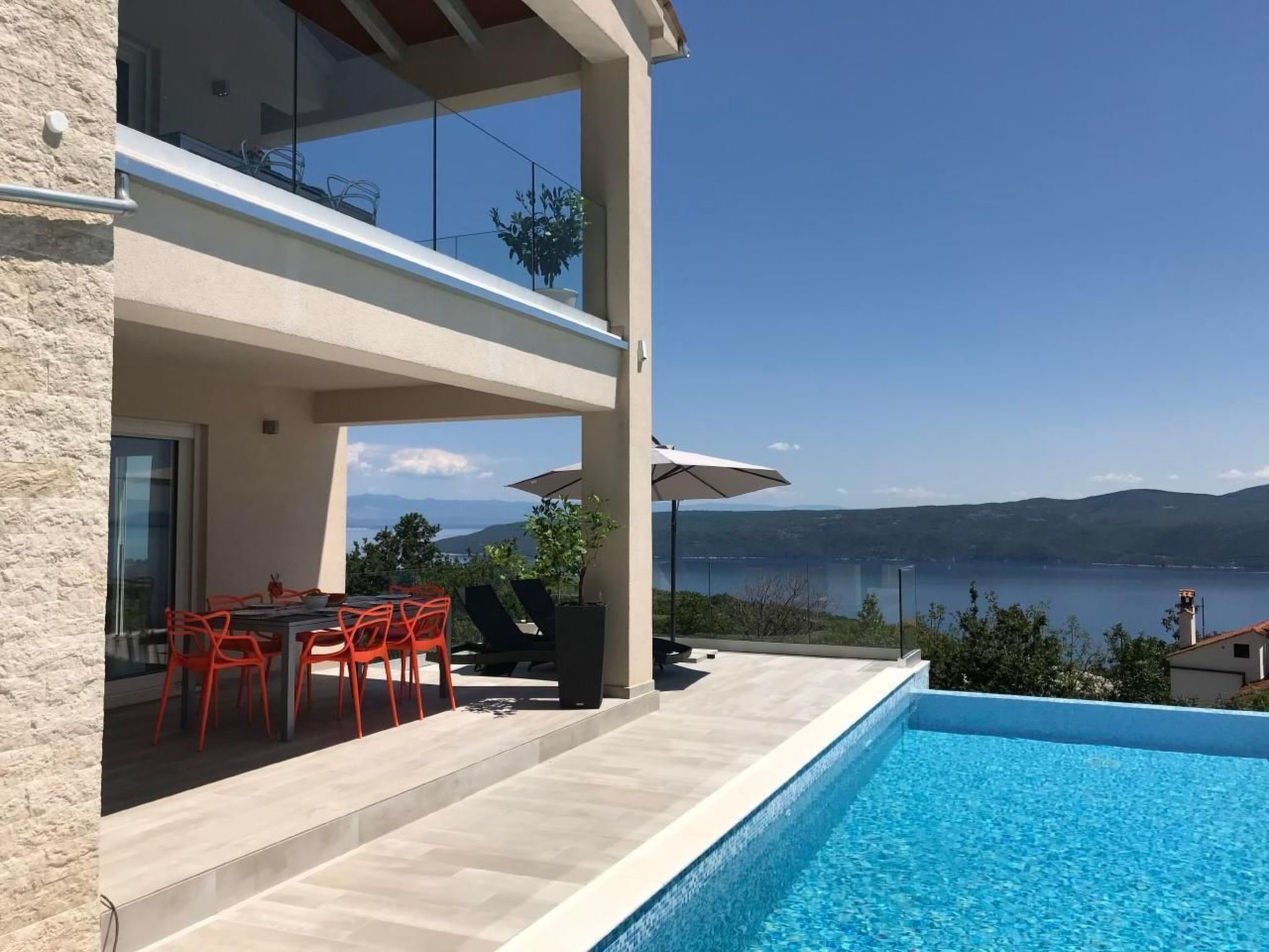 Vakantiehuis met zwembad in Brsec (Kroatië) voor 2 personen