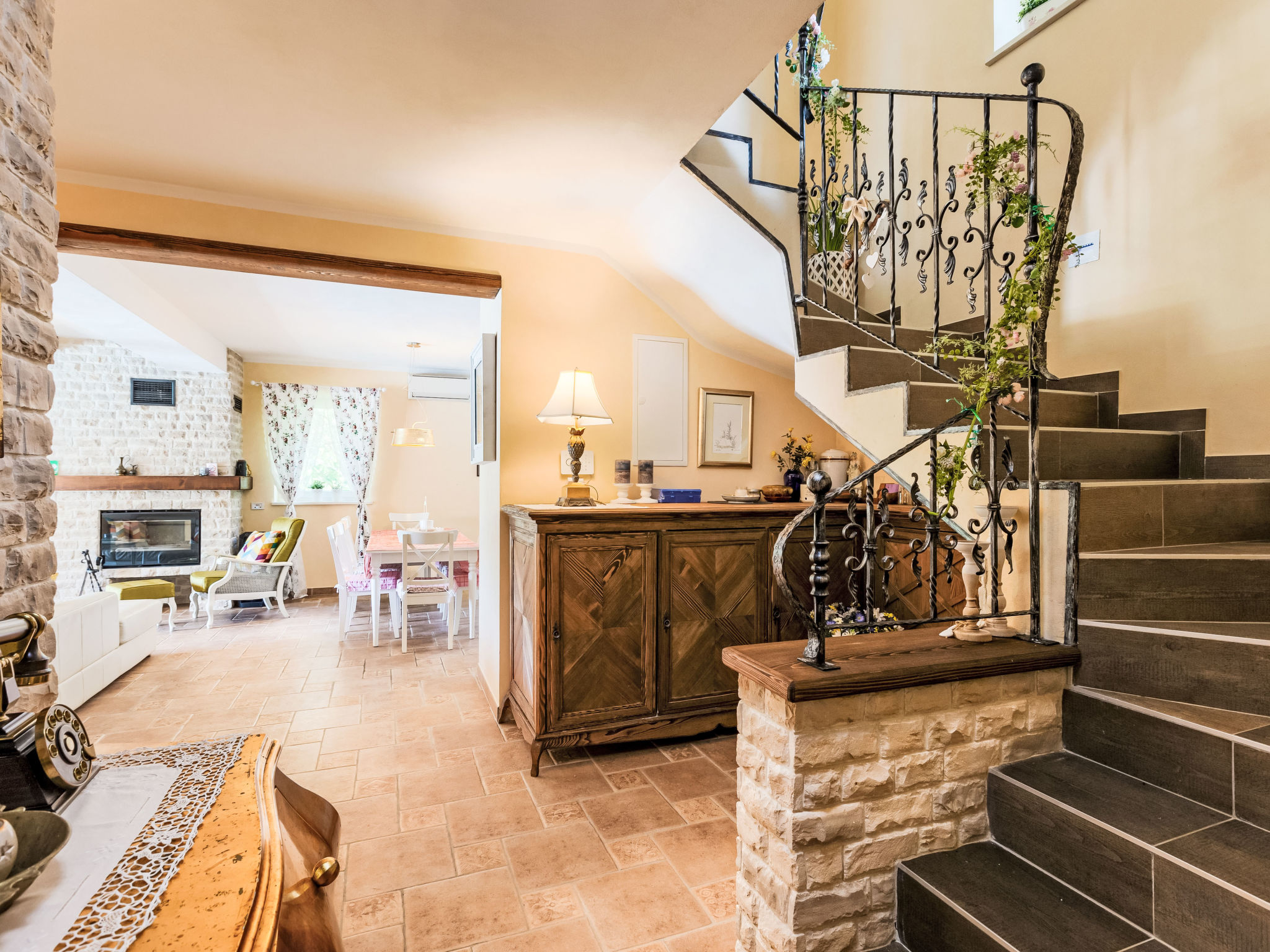 Villa Stonegate - Inside