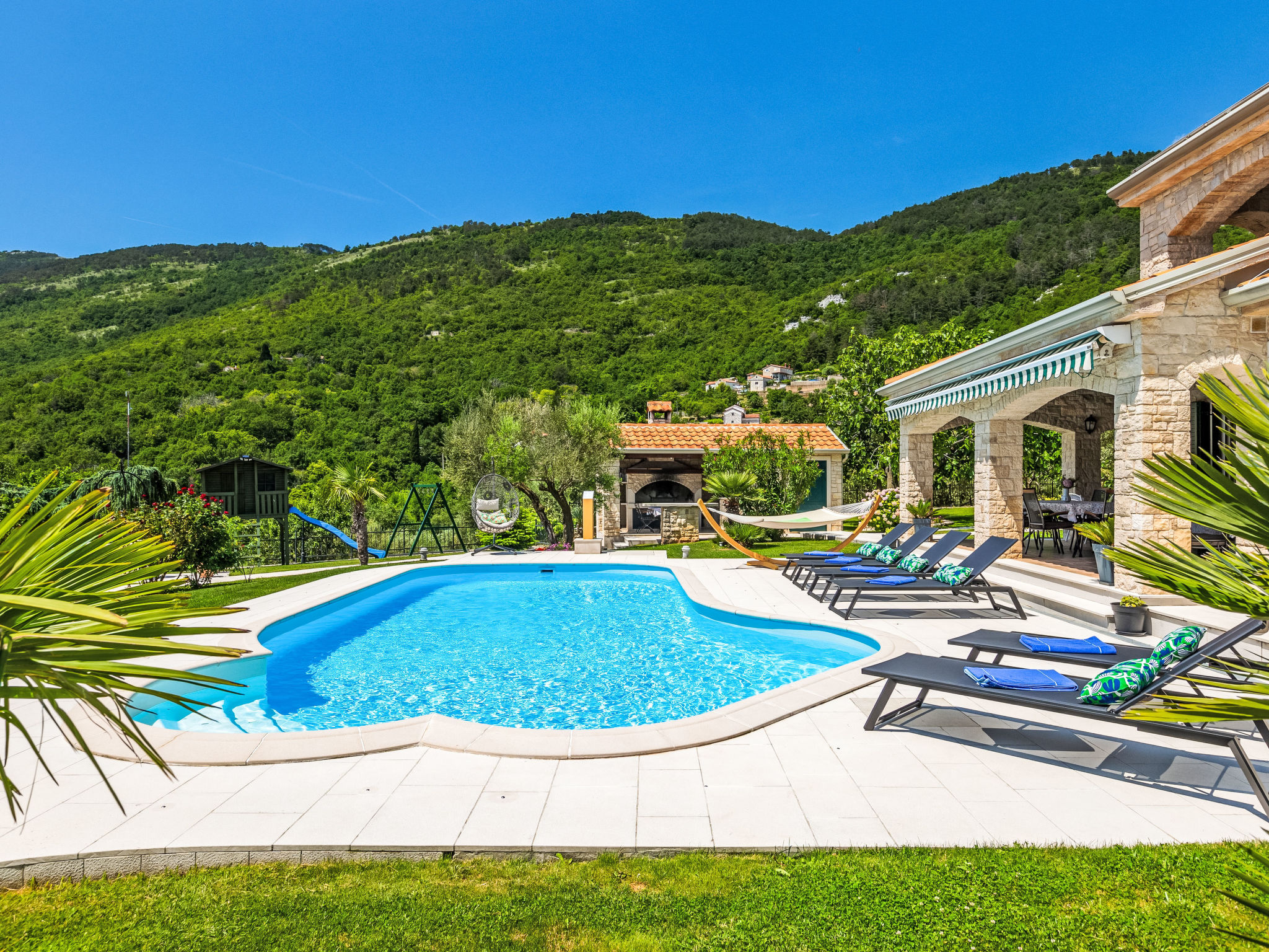 Villa Stonegate - Outside
