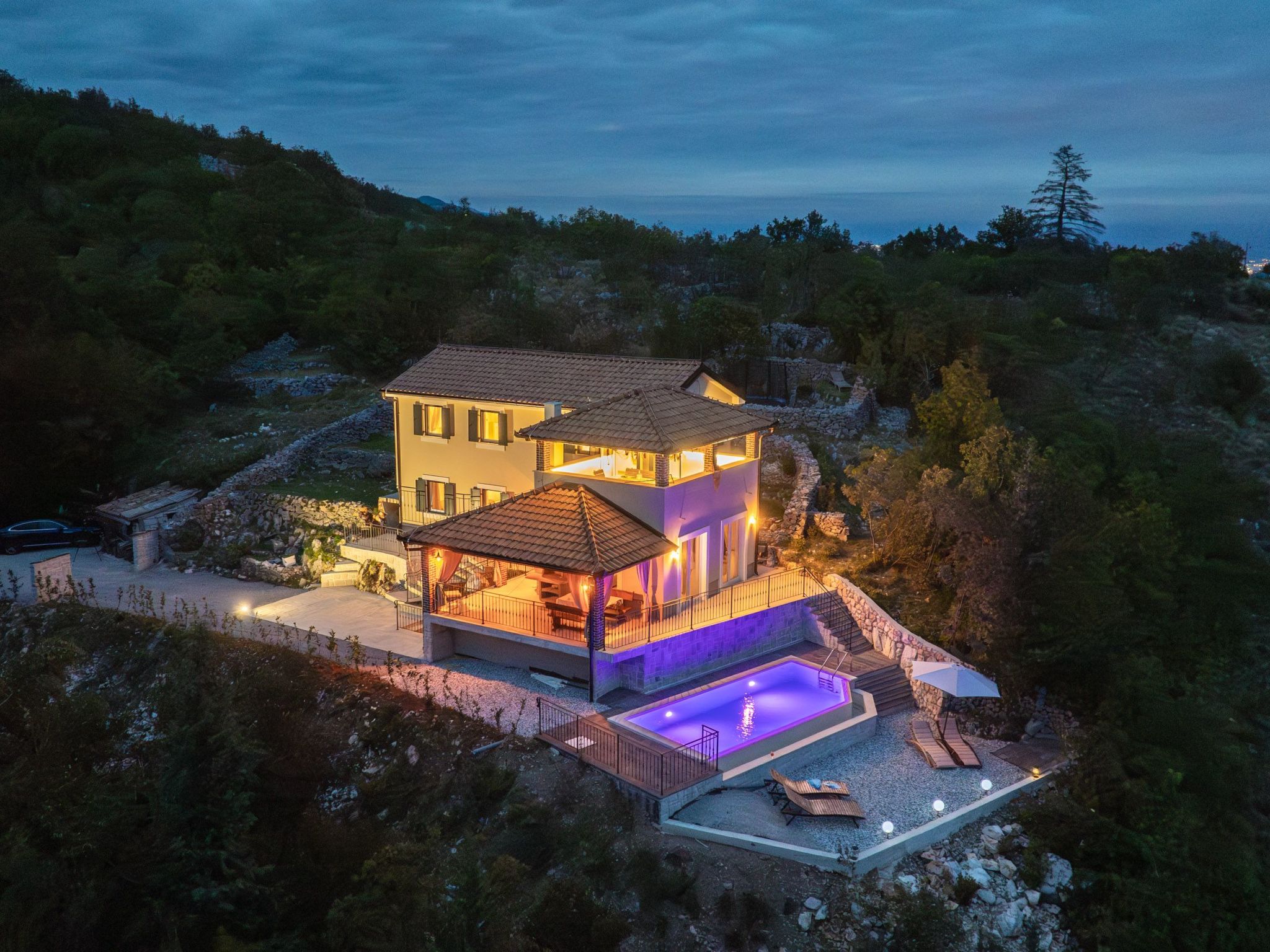 Villa Antonia-Drinnen