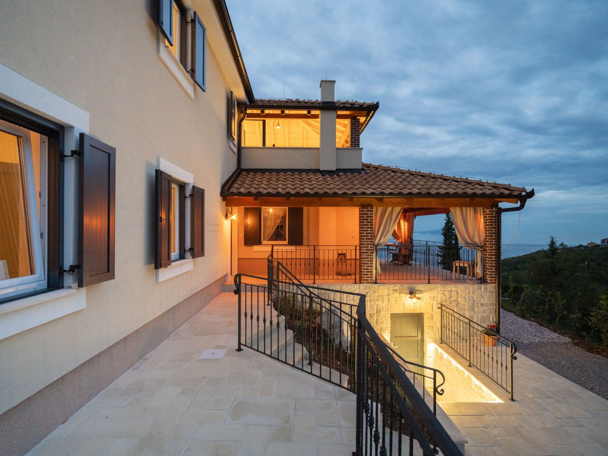 Villa Antonia-Drinnen