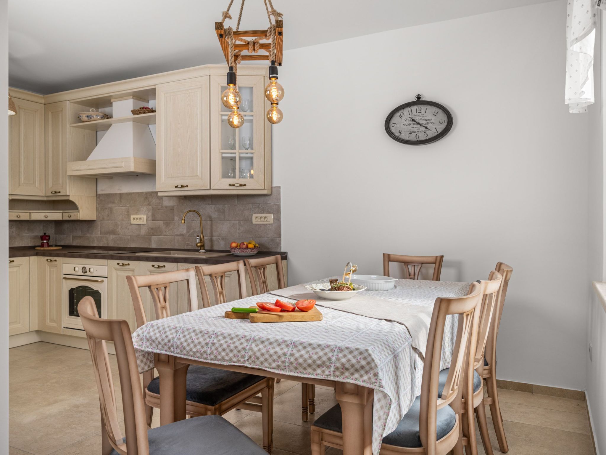 Villa Antonia-Drinnen