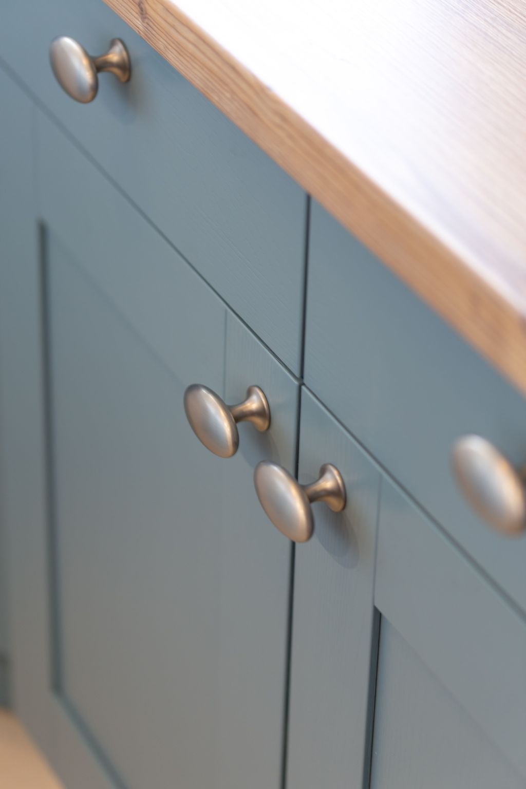 Mit großem Garten und Pool-Inside