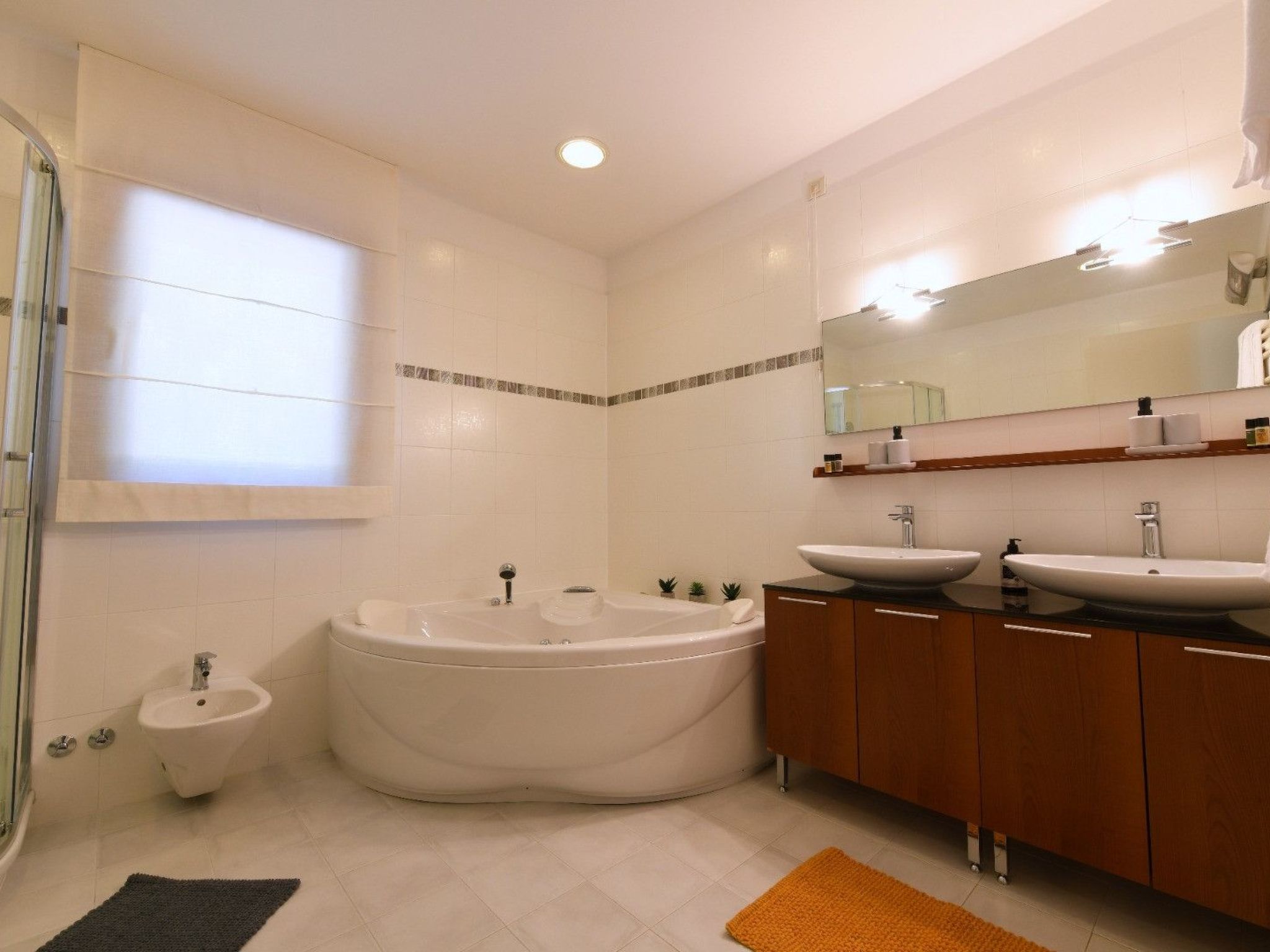 Ferienvilla mit Whirlpool-Inside