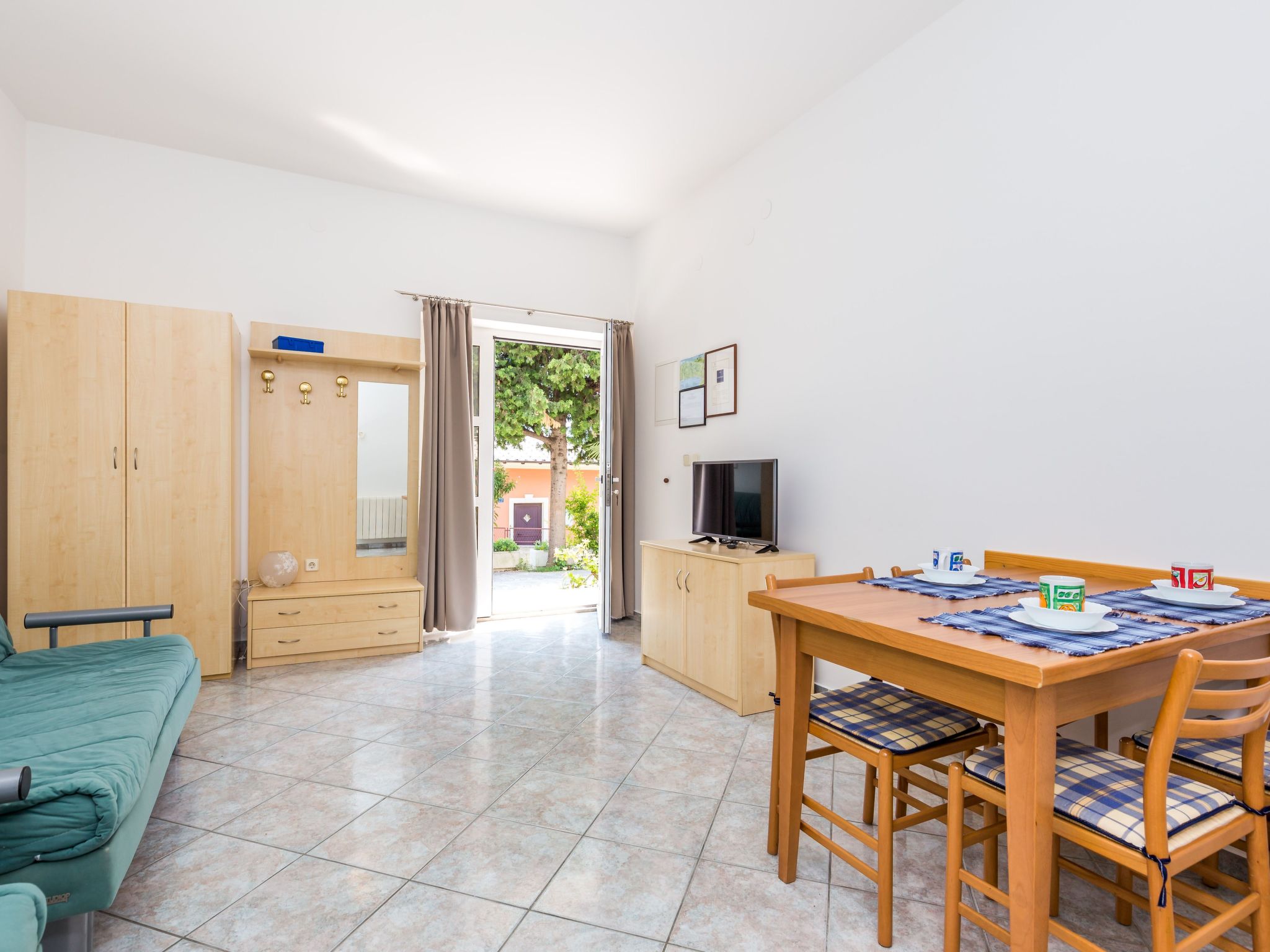 Wohnung in Obrs mit Kleiner Terrasse und Meerblick