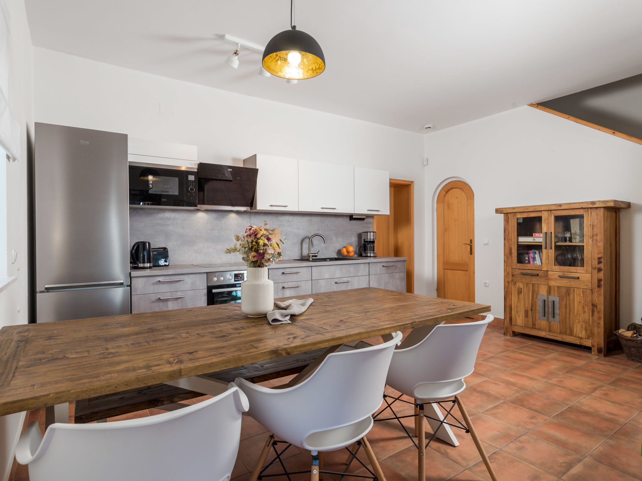Kitchen / Dining Room