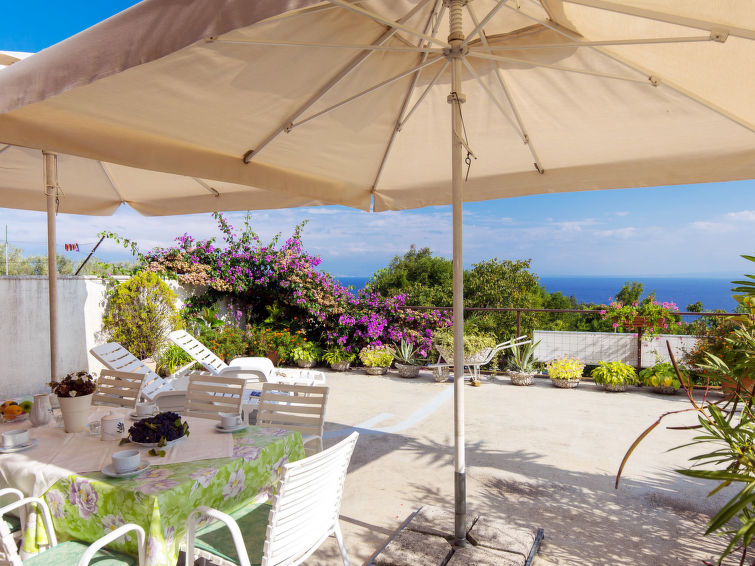 Zeezicht en wellness in appartement Sandalj in Mošćenička Draga in Mošćenička Draga