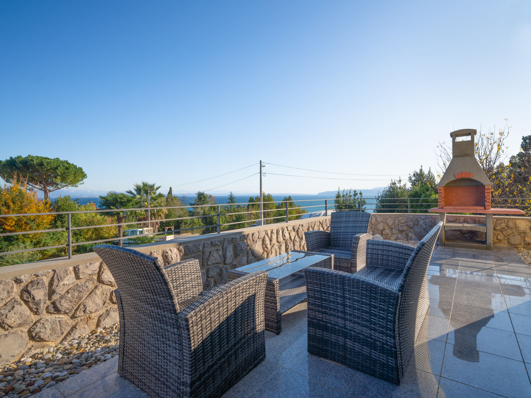 Damir Apartment in Lovran