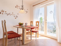 Vrijstaand vakantiehuis Orbani bij Lovran met privétuin en weids uitzicht - thumbnail 5