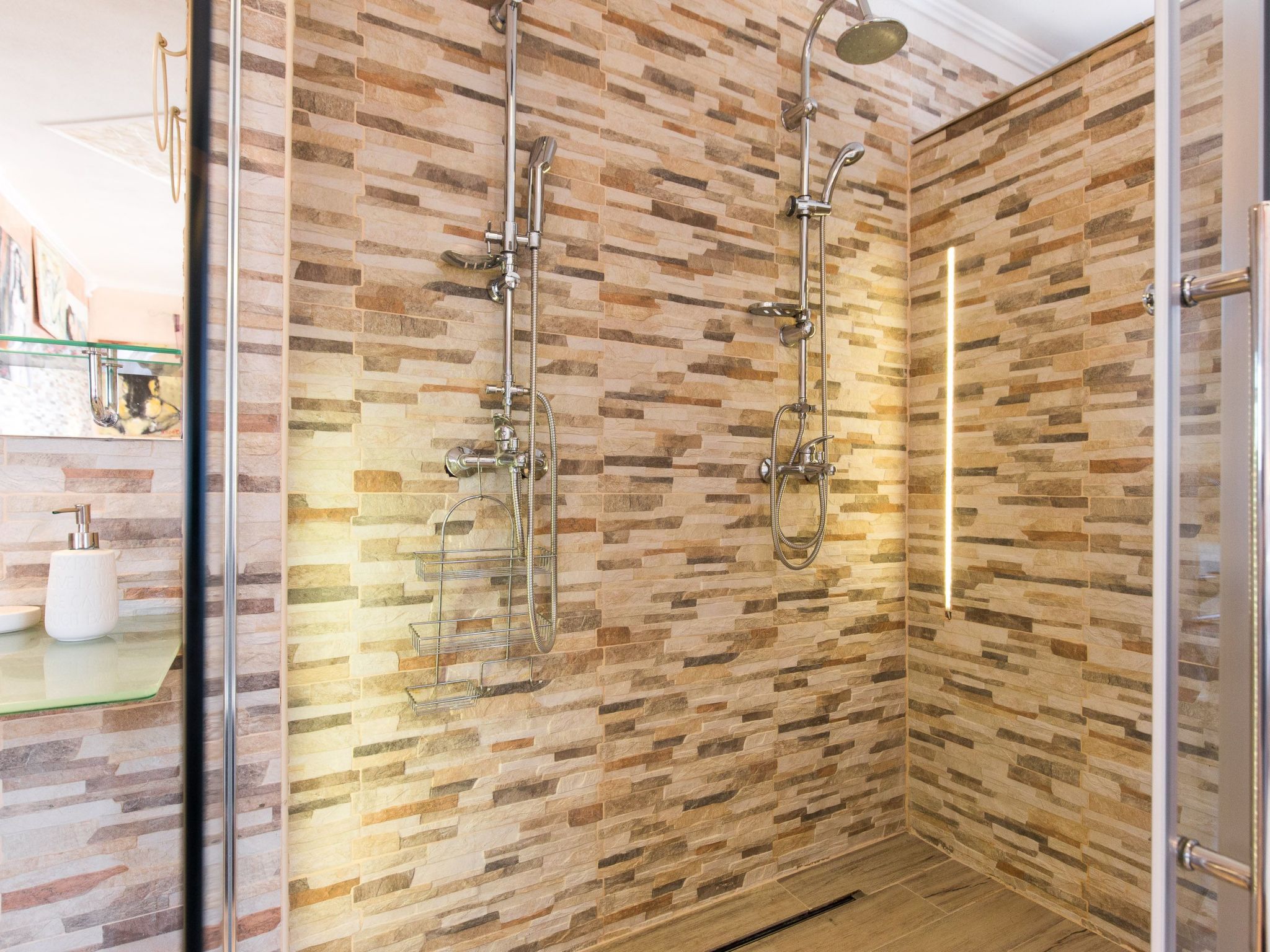 Wunderschöne Luxus-Familienvilla Emily-Dedans