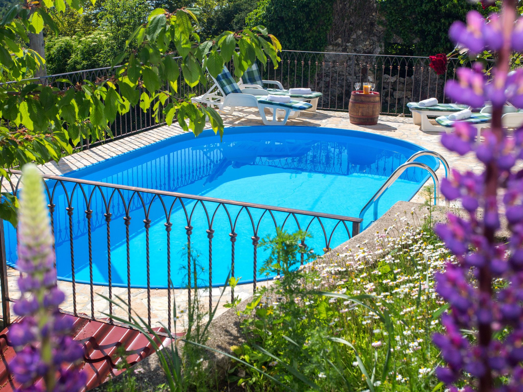 In Lovranska Draga mit großem Kamin-Binnen