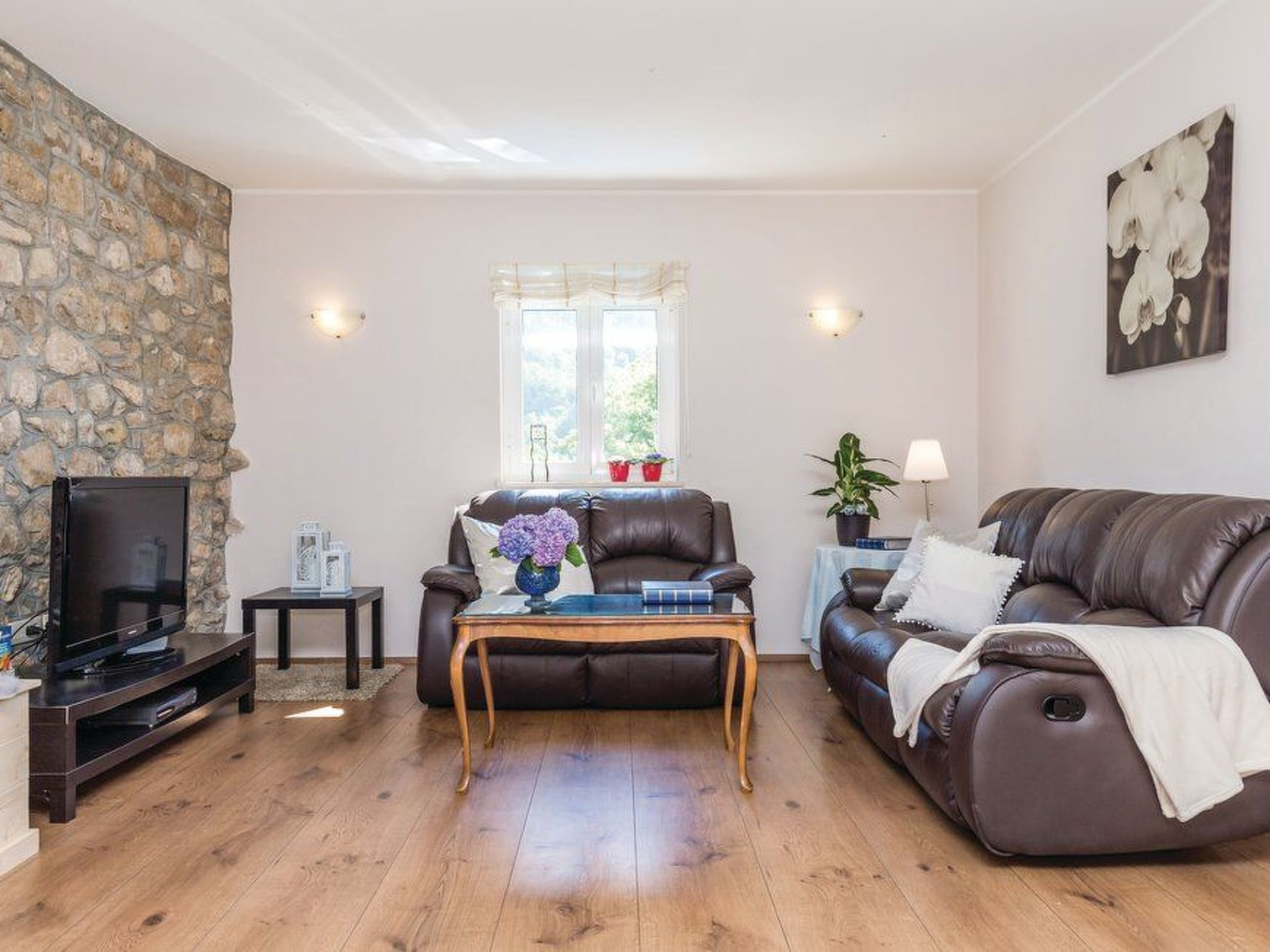 In Lovranska Draga mit großem Kamin-Binnen