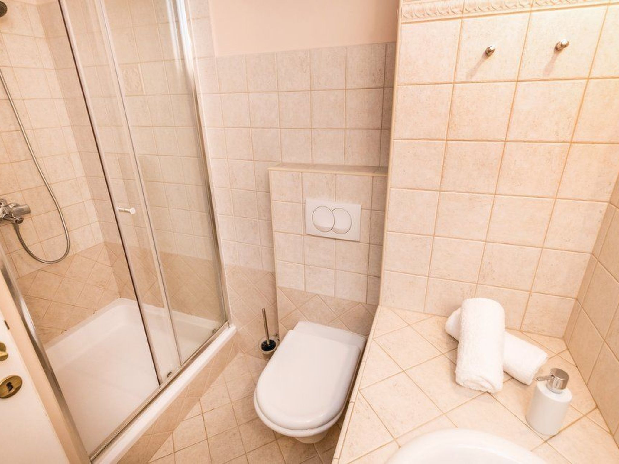 Photo of in Lovranska Draga mit großem Kamin