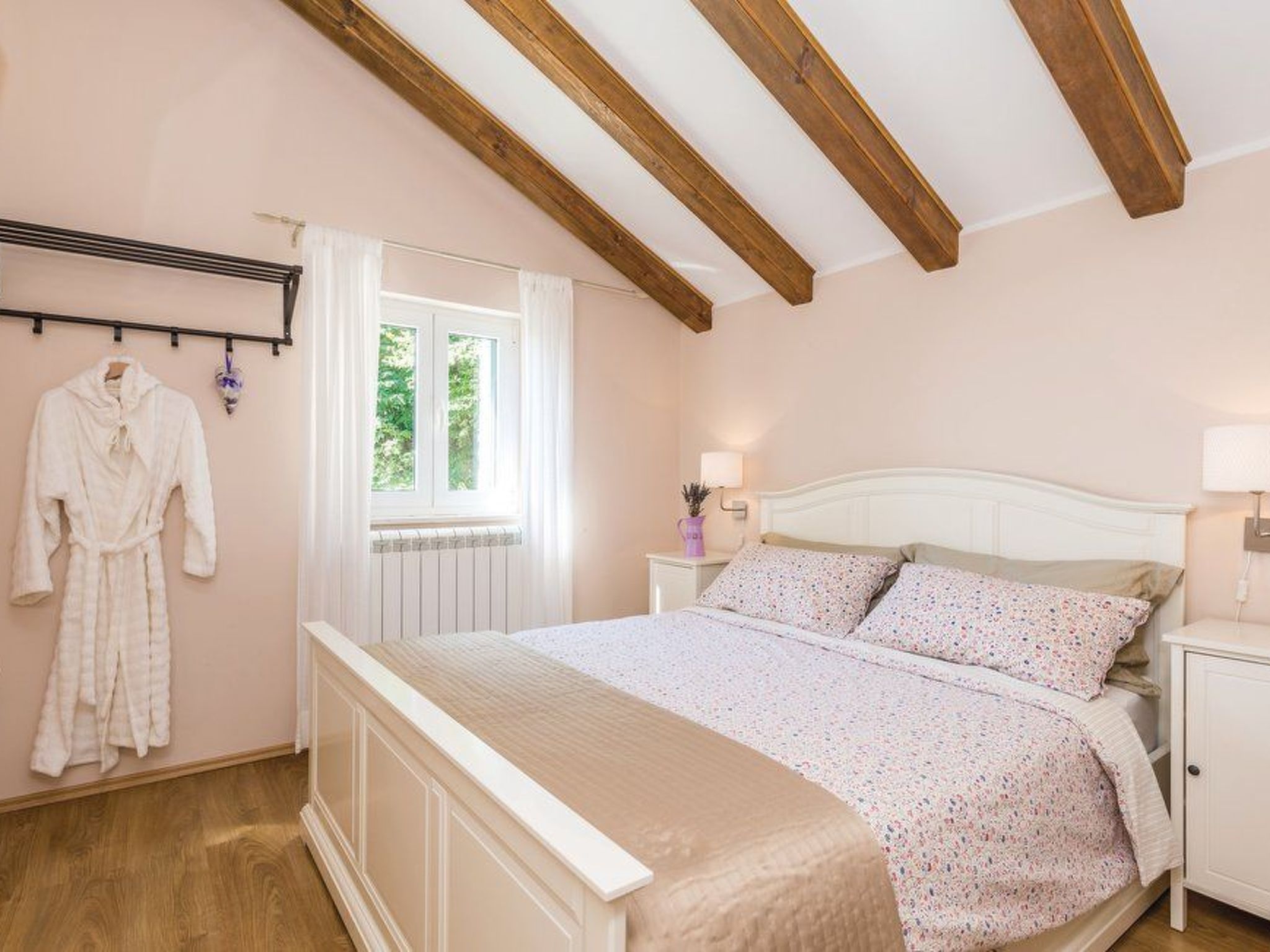 In Lovranska Draga mit großem Kamin-Binnen