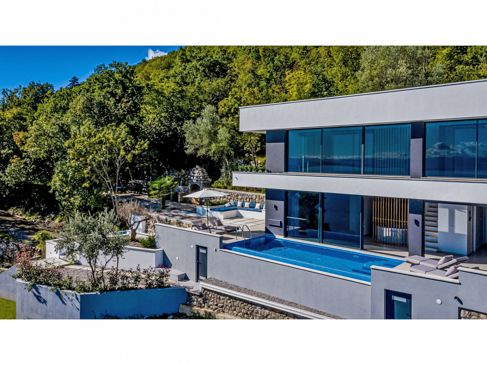 Sky Pool - Dedans