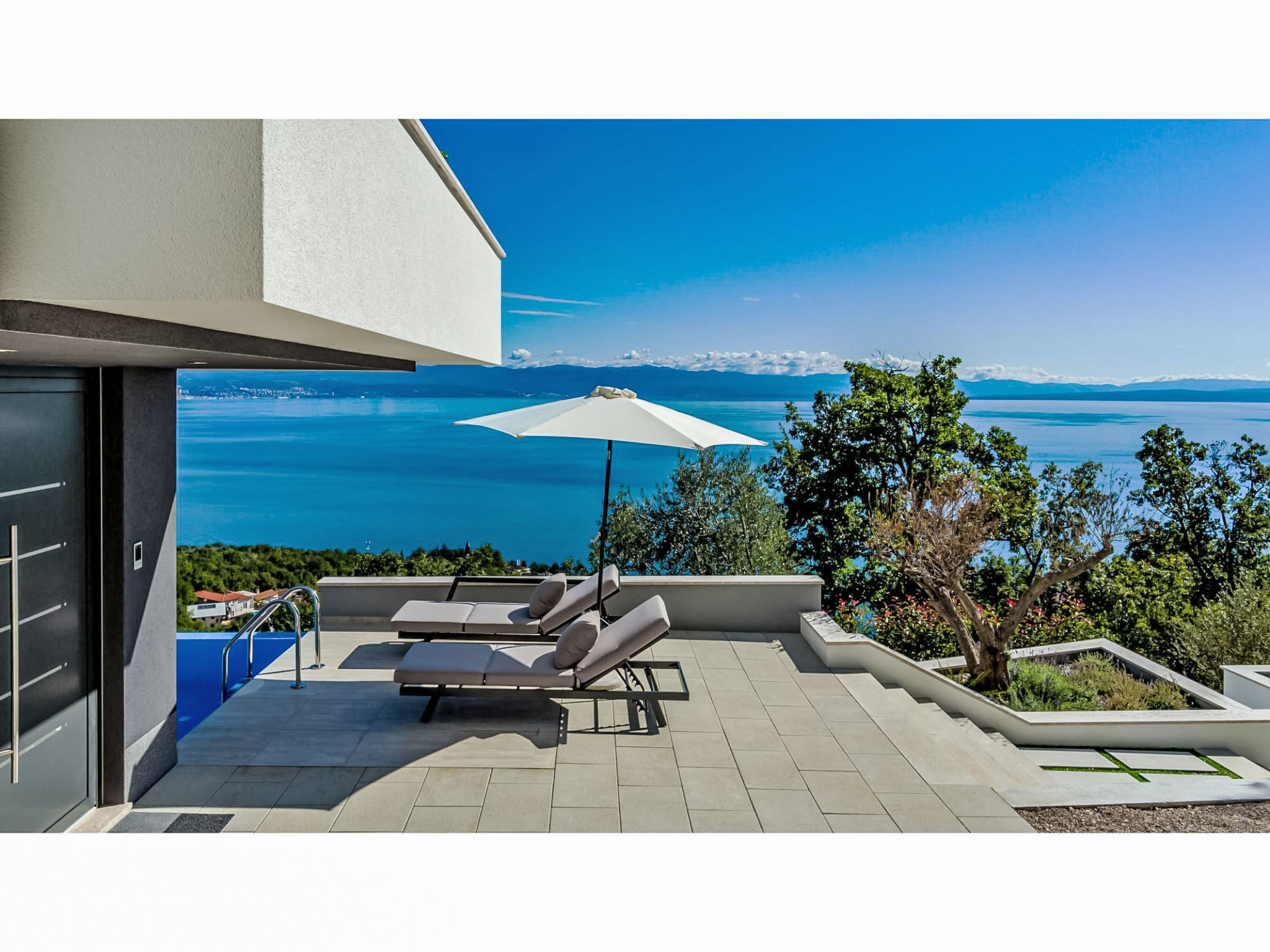 Sky Pool - Dehors