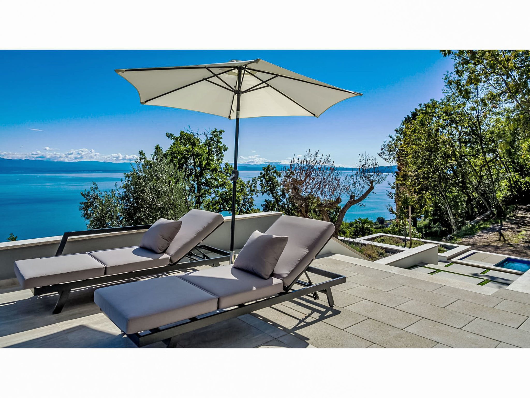Sky Pool - Dehors
